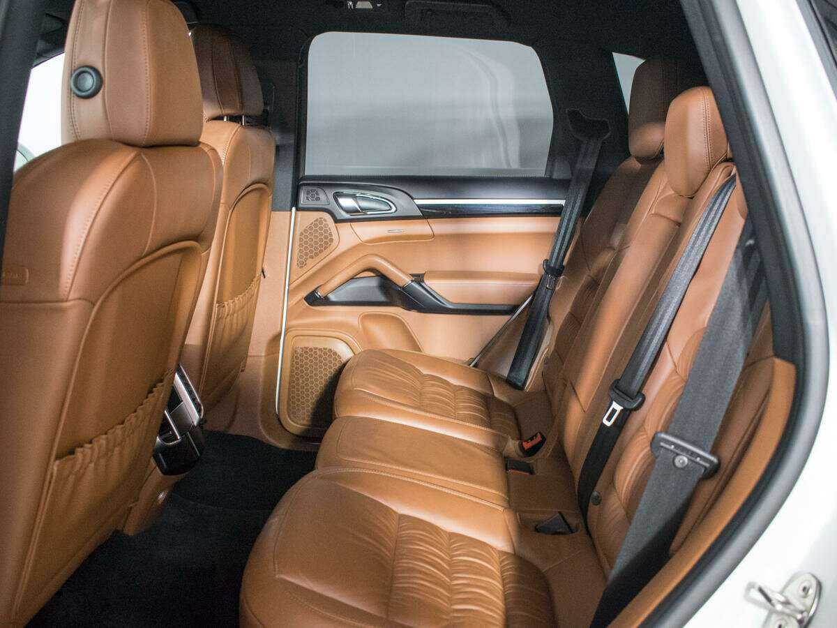 Купить Porsche Cayenne с пробегом. Фото: #9