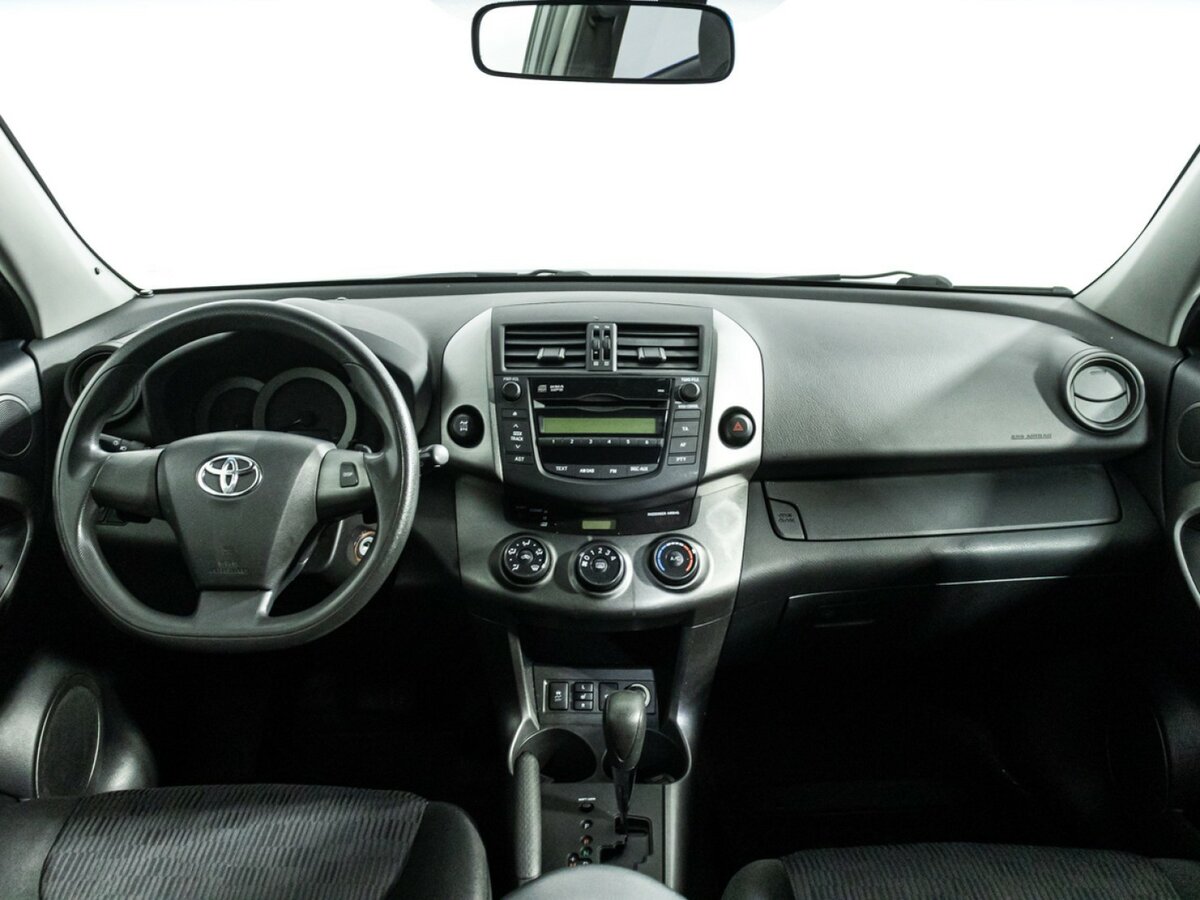 Купить Toyota RAV4 с пробегом. Фото: #12
