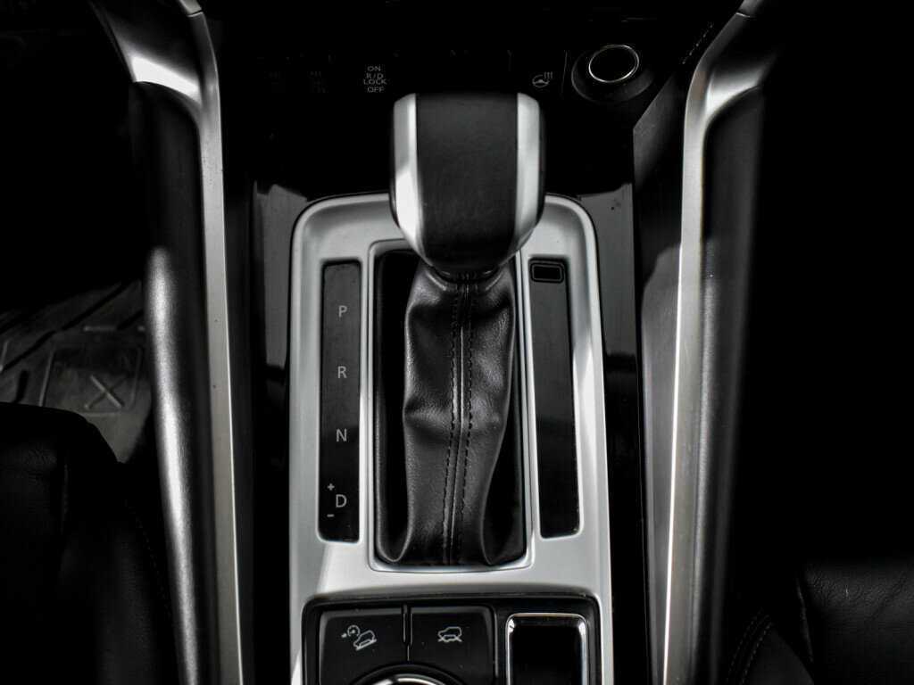 Купить Mitsubishi Pajero Sport с пробегом. Фото: #8