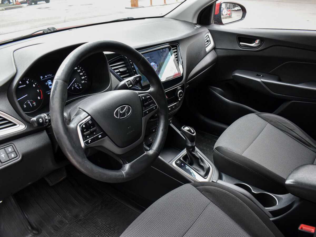 Купить Hyundai Solaris с пробегом. Фото: #9