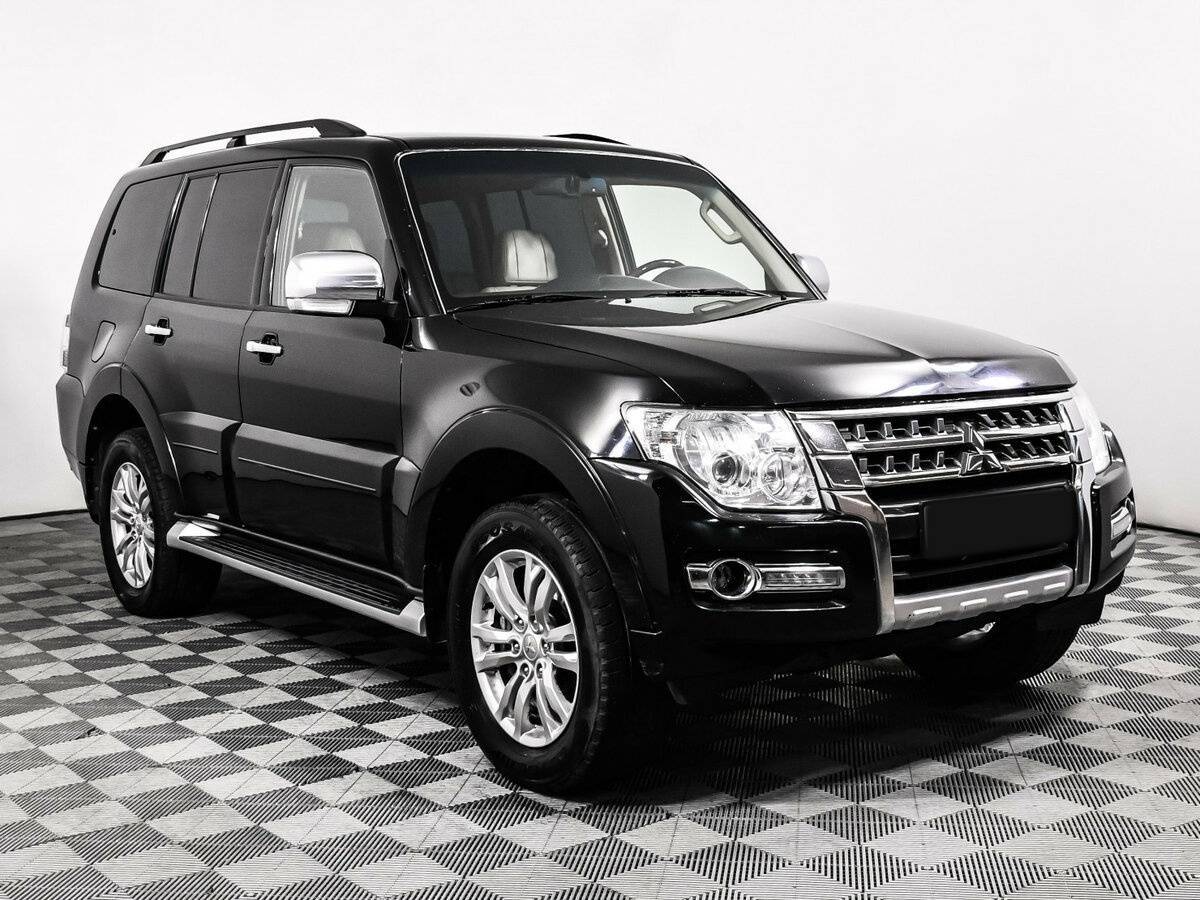 Купить Mitsubishi Pajero с пробегом. Фото: #2