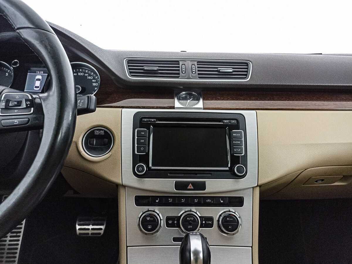 Купить Volkswagen Passat с пробегом. Фото: #12