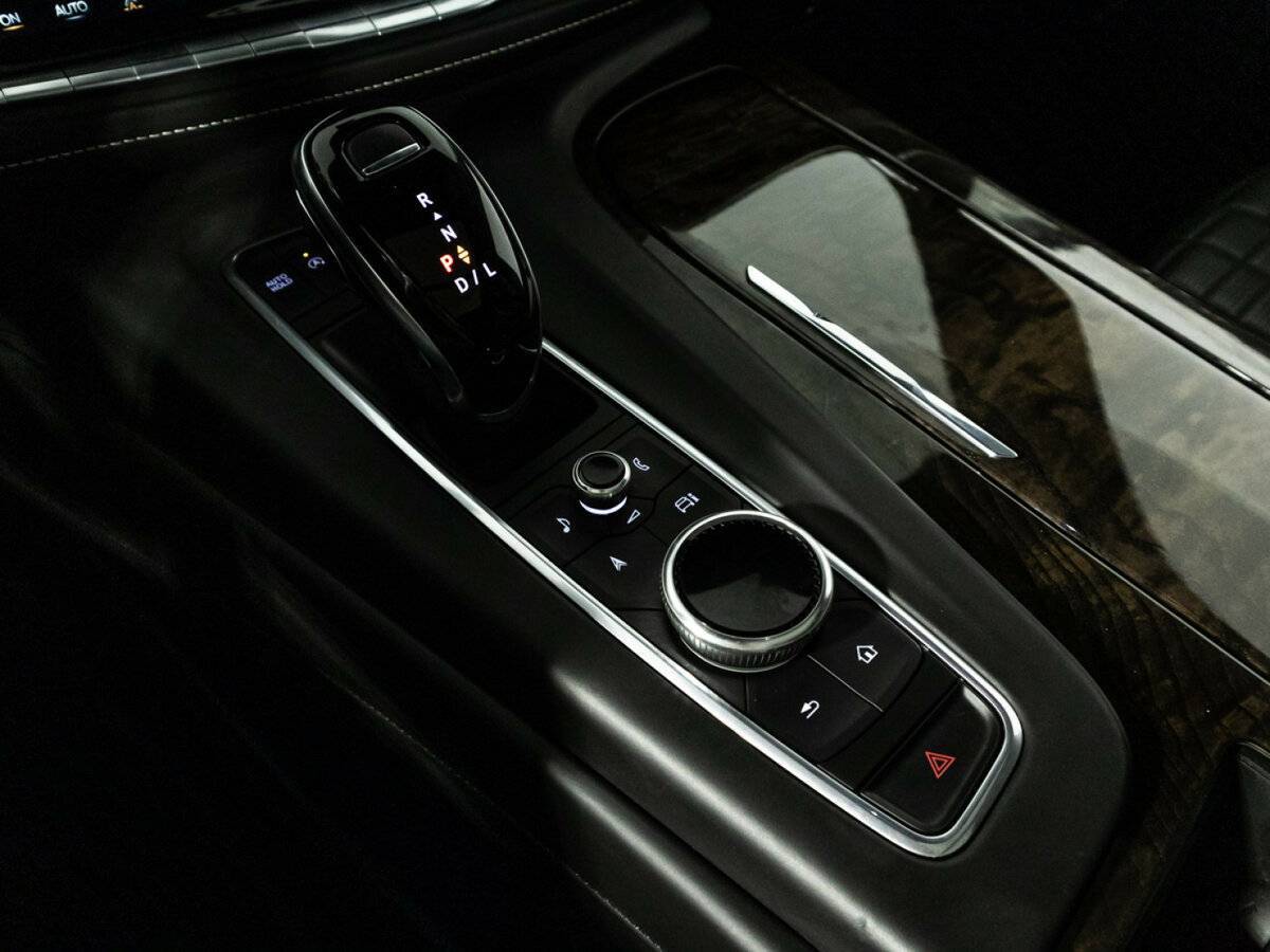 Купить Cadillac Escalade с пробегом. Фото: #29