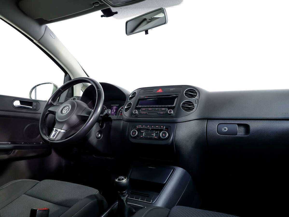 Купить Volkswagen Golf Plus с пробегом. Фото: #8