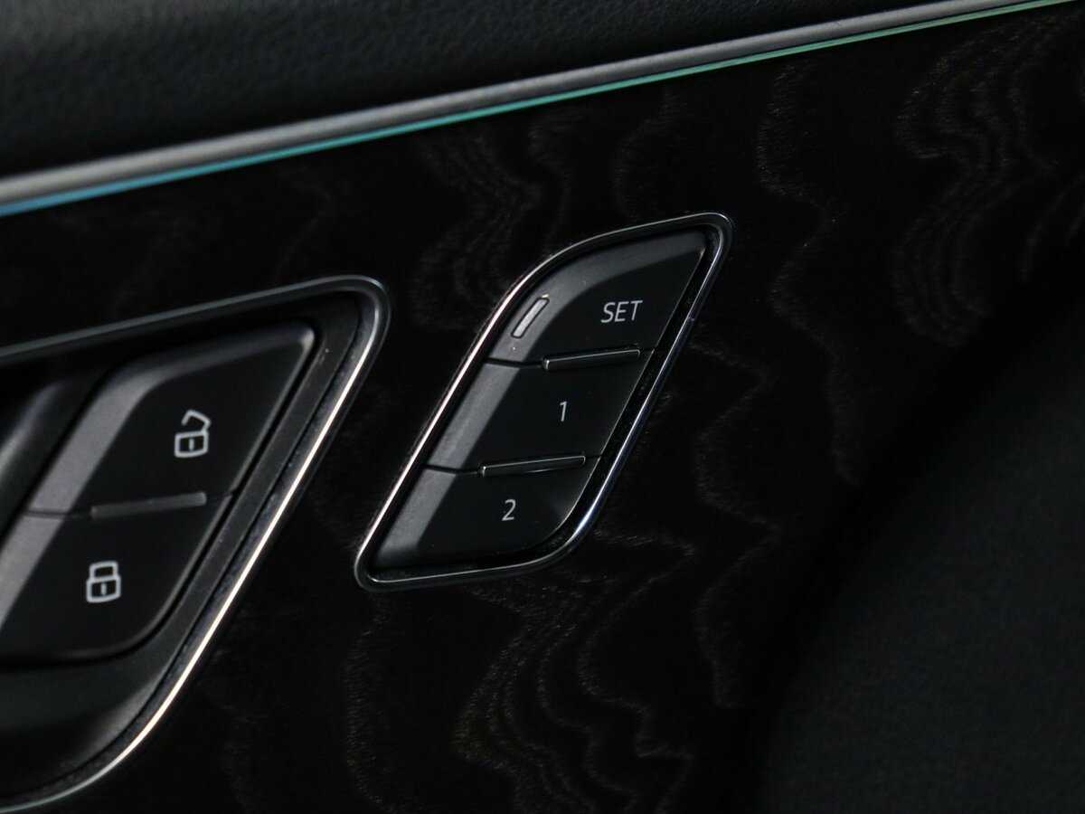 Купить Audi Q8 с пробегом. Фото: #17