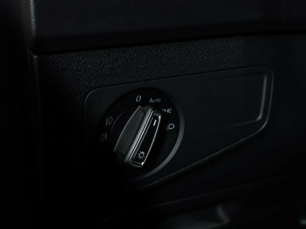Купить Volkswagen Tiguan с пробегом. Фото: #12