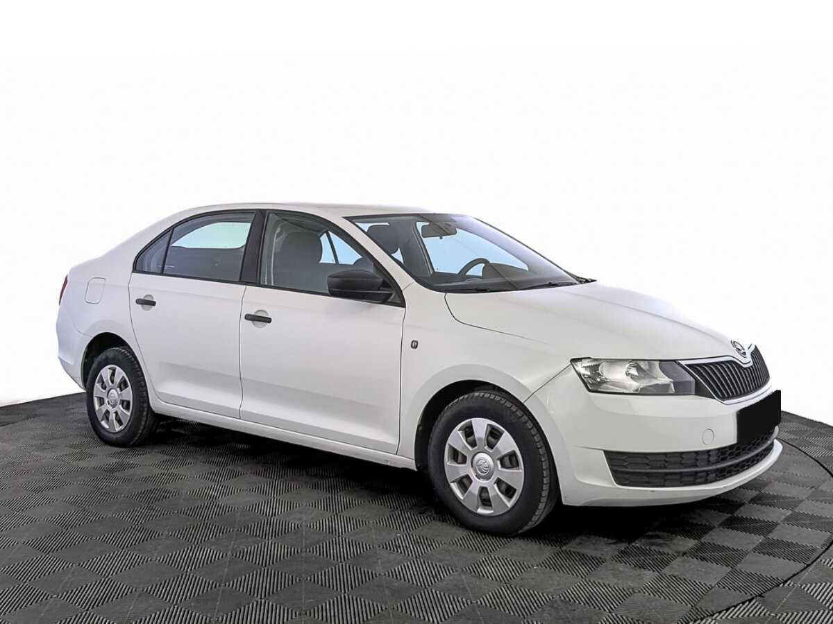 Купить Skoda Rapid с пробегом. Фото: #2