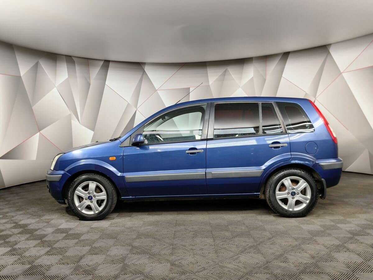 Купить Ford Fusion с пробегом. Фото: #4