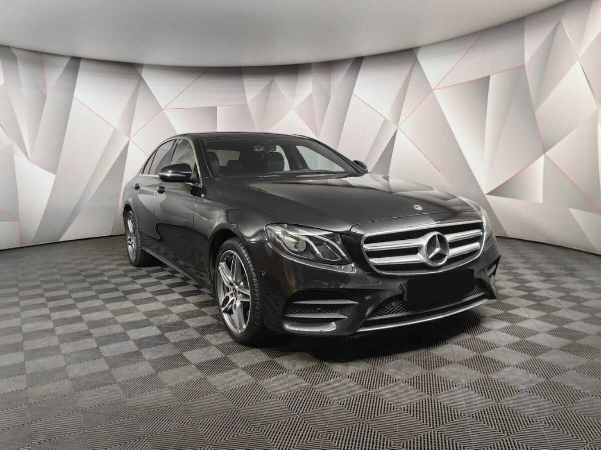 Купить Mercedes-Benz E-Класс с пробегом. Фото: #2