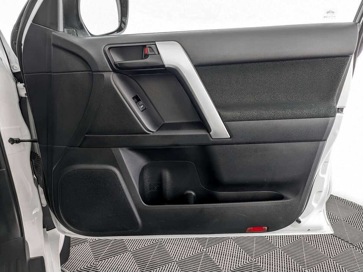Купить Toyota Land Cruiser Prado с пробегом. Фото: #20