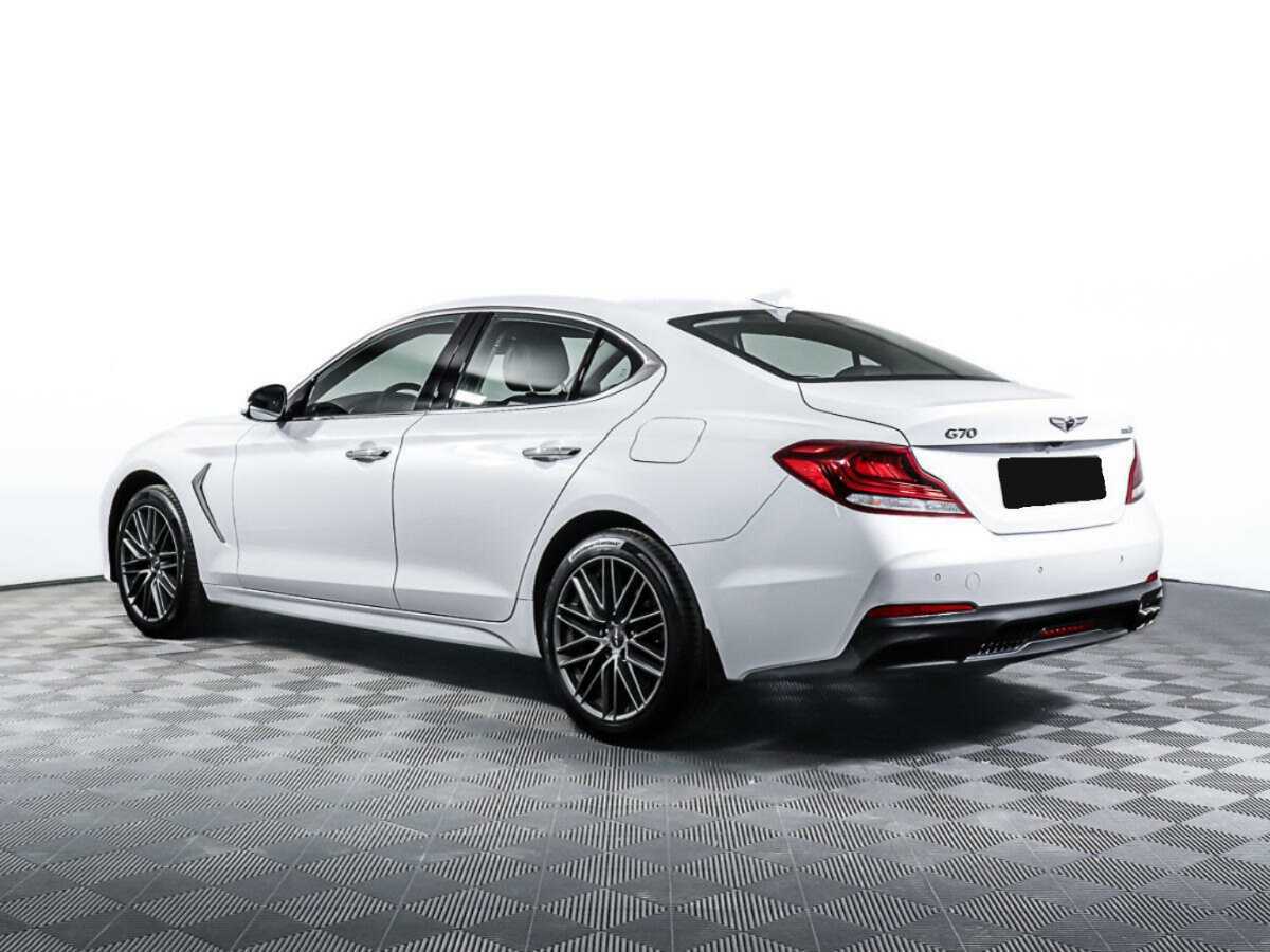 Купить Genesis G70 с пробегом. Фото: #6