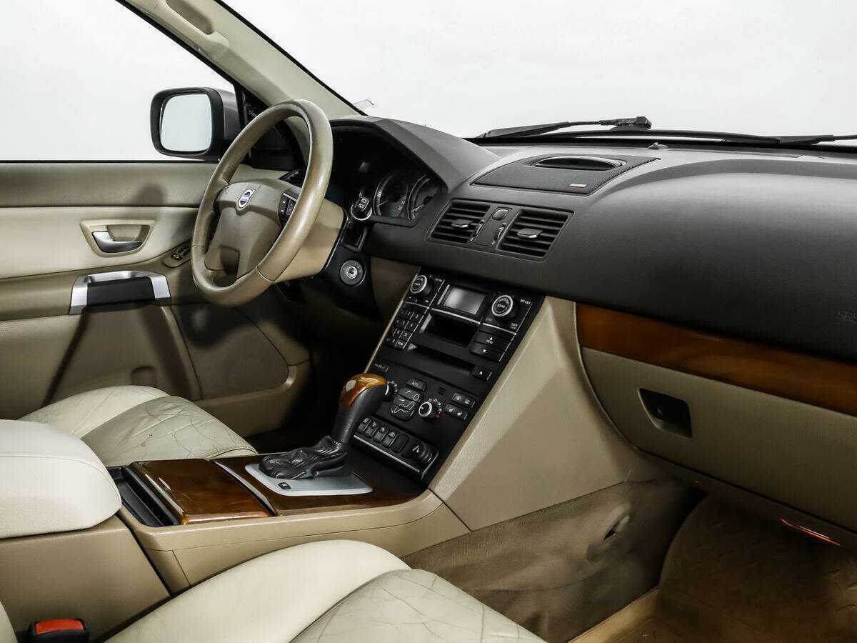 Купить Volvo XC90 с пробегом. Фото: #11