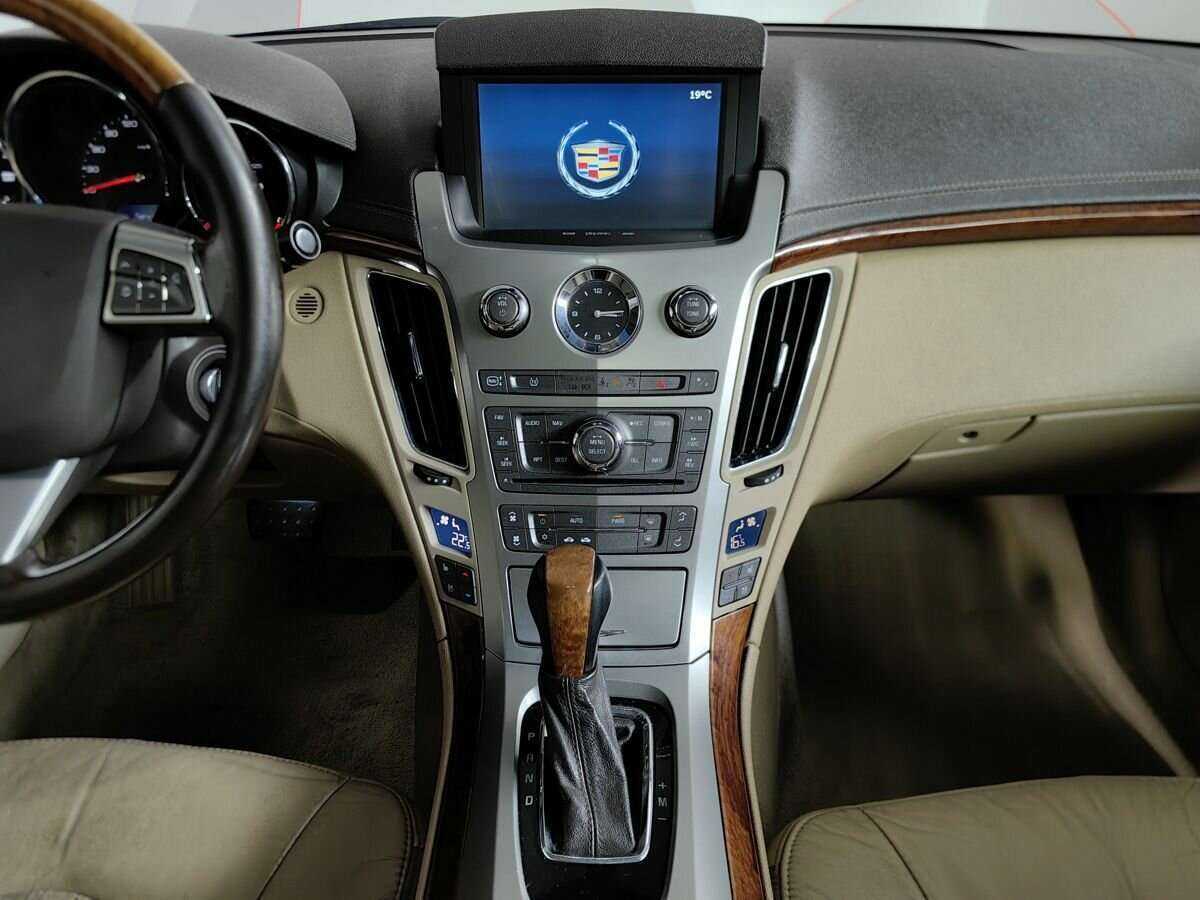 Купить Cadillac CTS с пробегом. Фото: #10