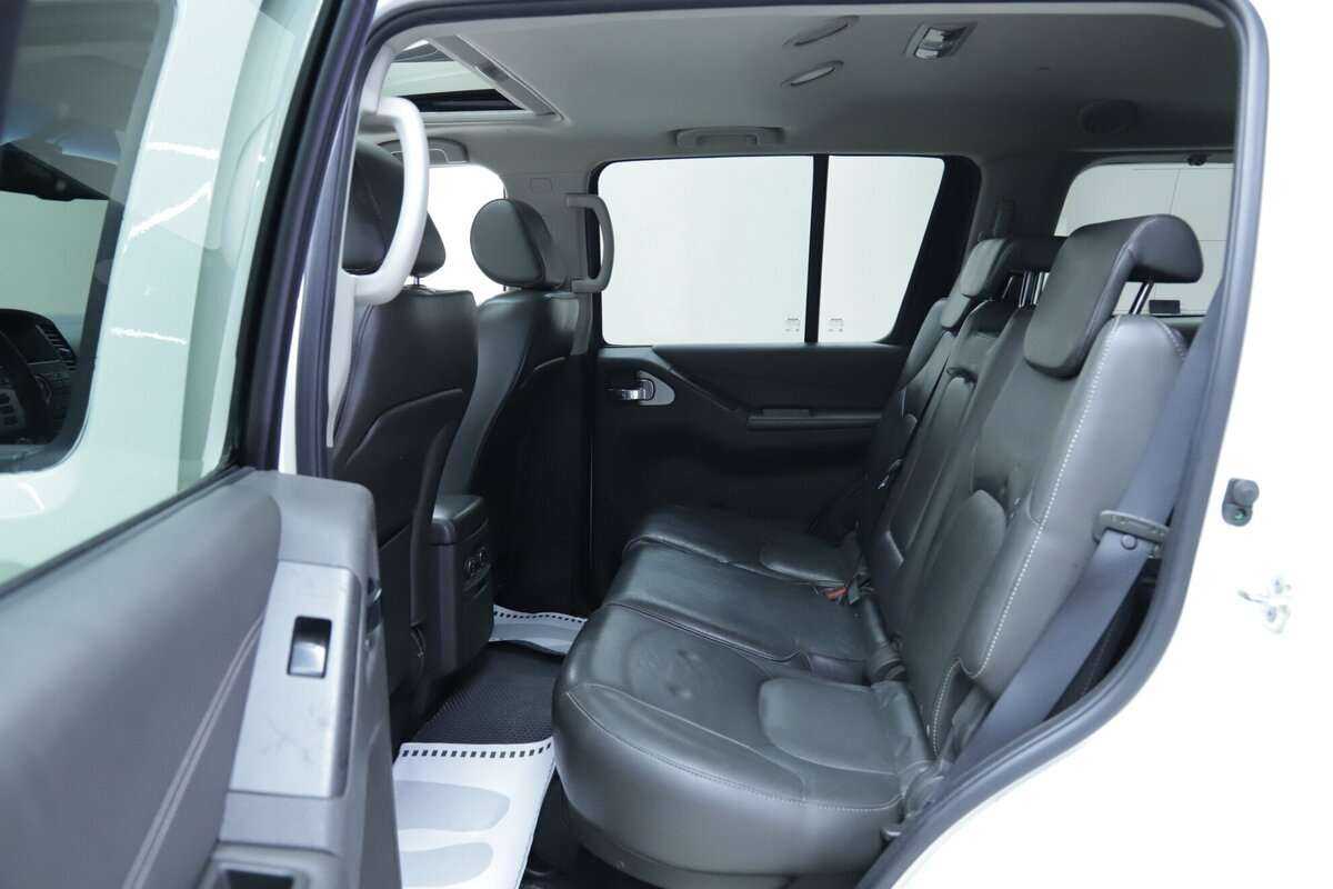 Купить Nissan Pathfinder с пробегом. Фото: #18