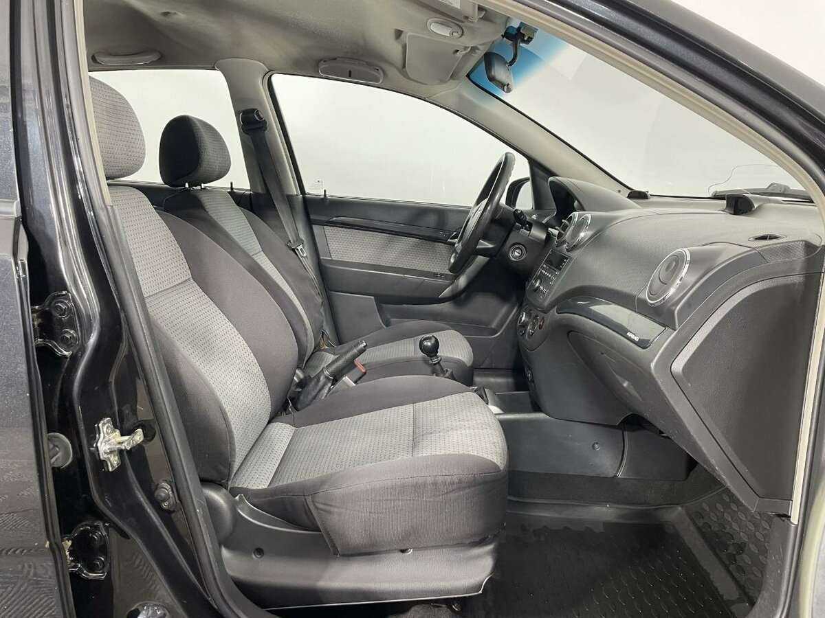 Купить Chevrolet Aveo с пробегом. Фото: #12