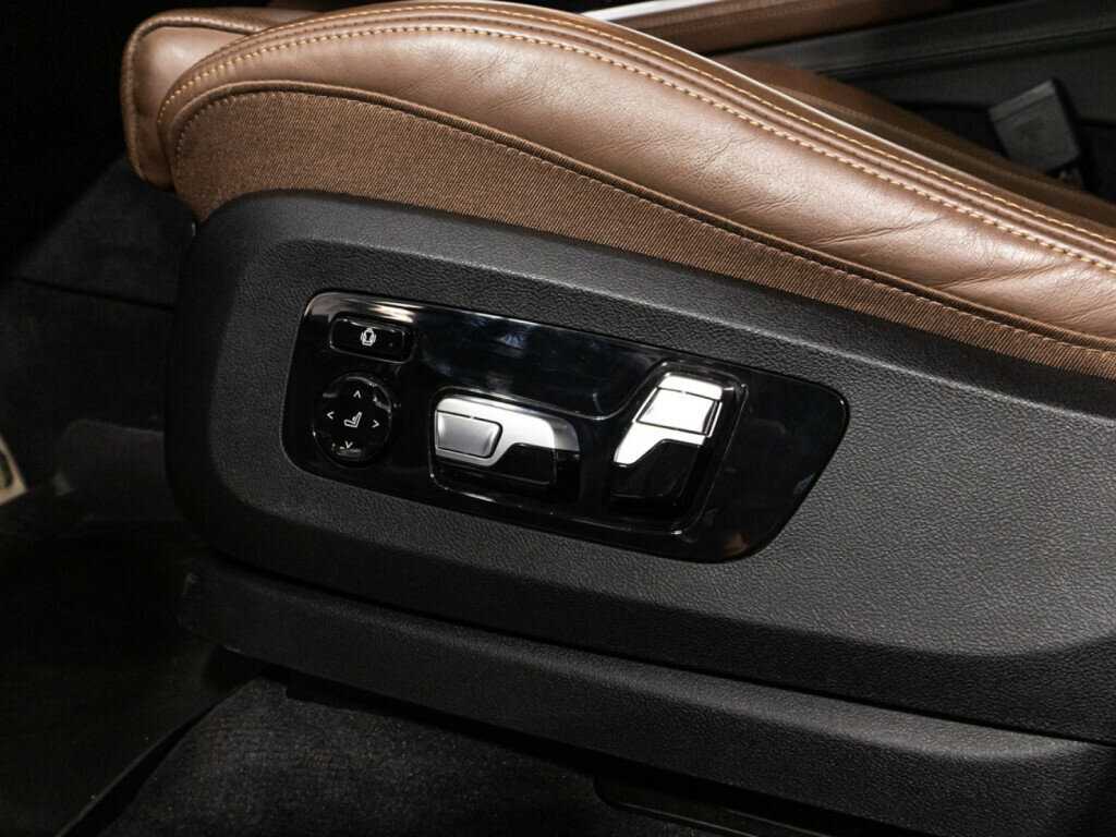 Купить BMW X5 с пробегом. Фото: #21
