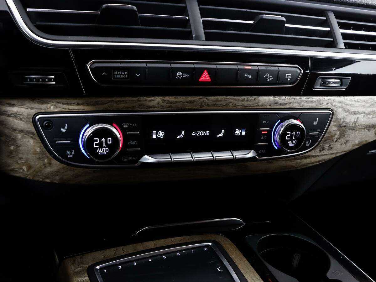 Купить Audi Q7 с пробегом. Фото: #12