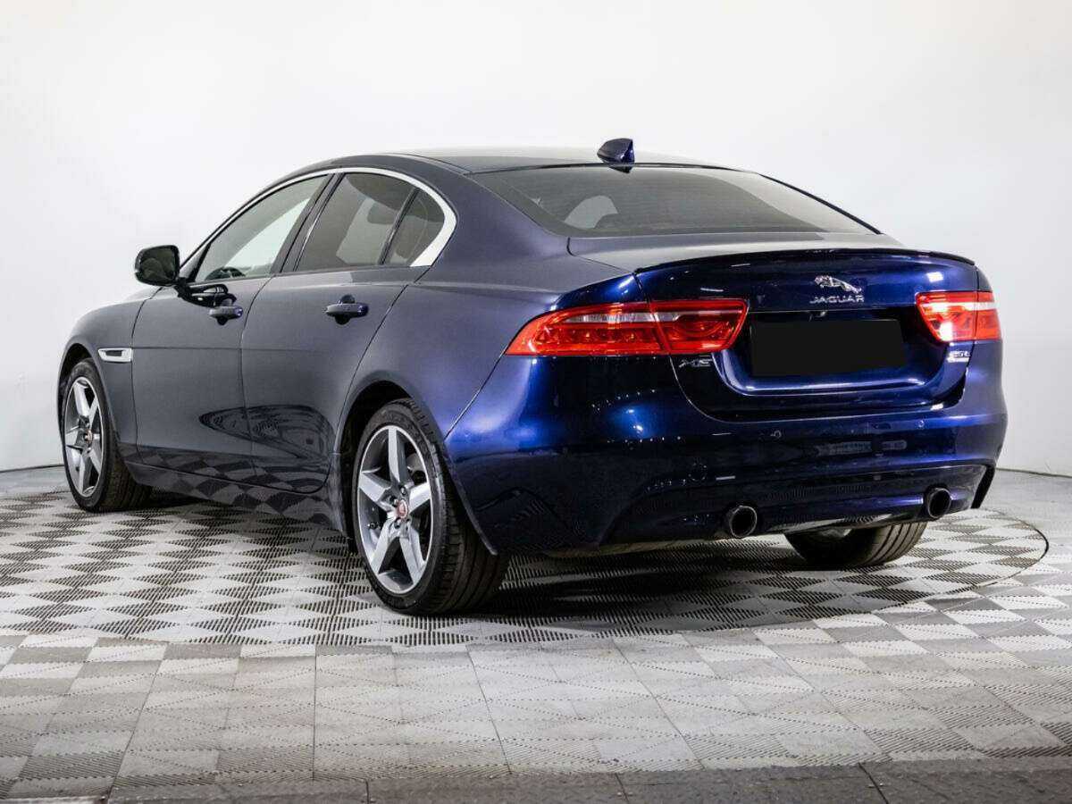 Купить Jaguar XE с пробегом. Фото: #6