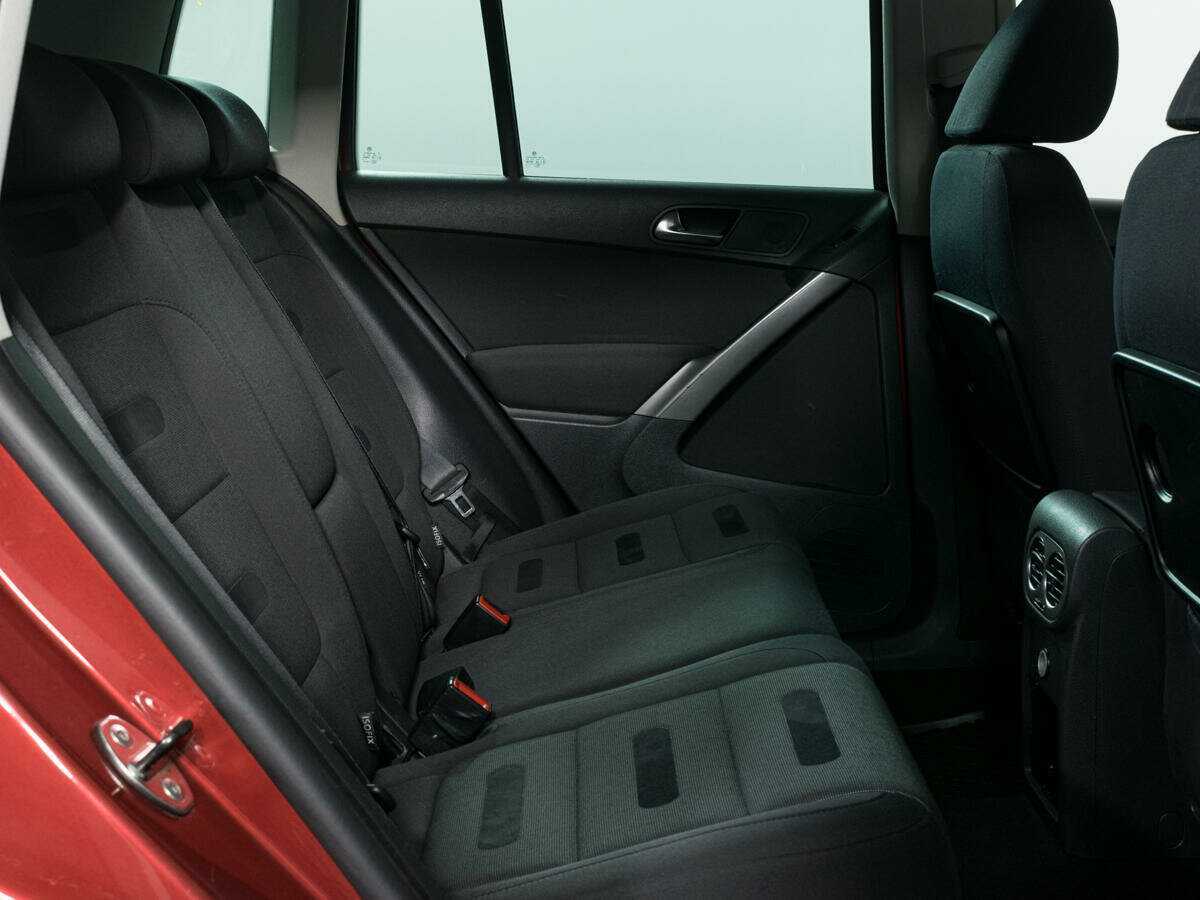 Купить Volkswagen Tiguan с пробегом. Фото: #9