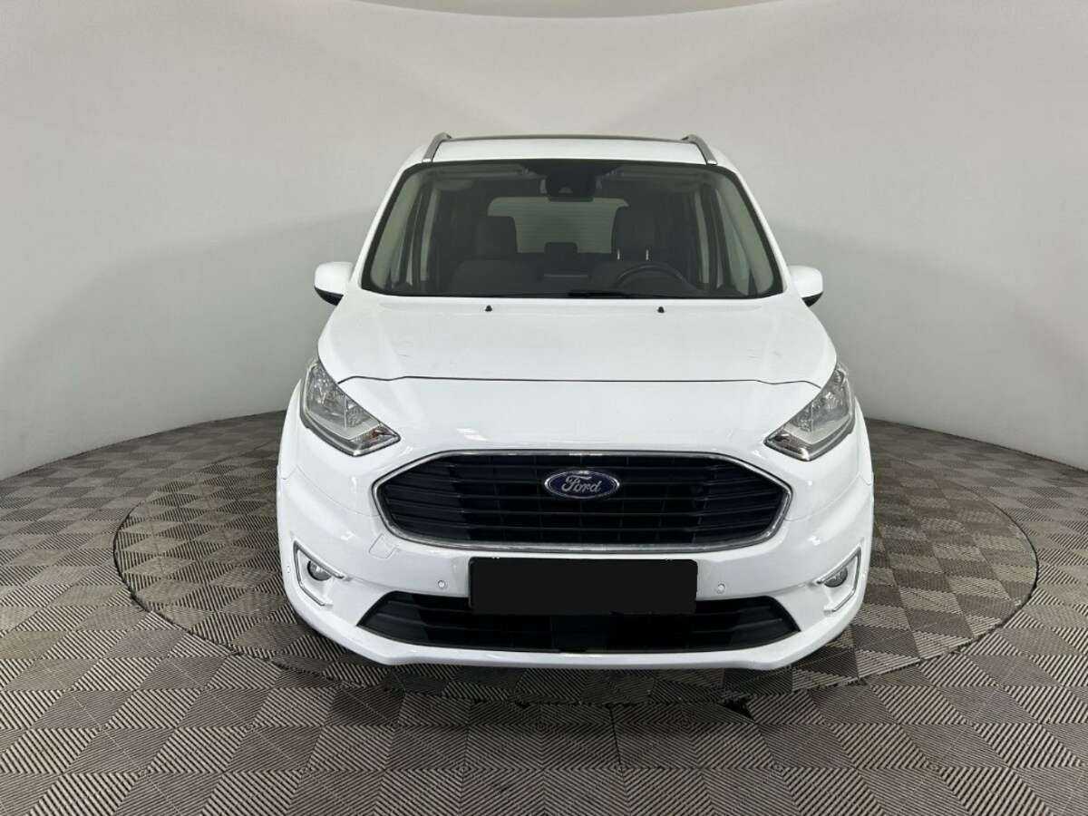 Купить Ford Tourneo Connect с пробегом. Фото: #1