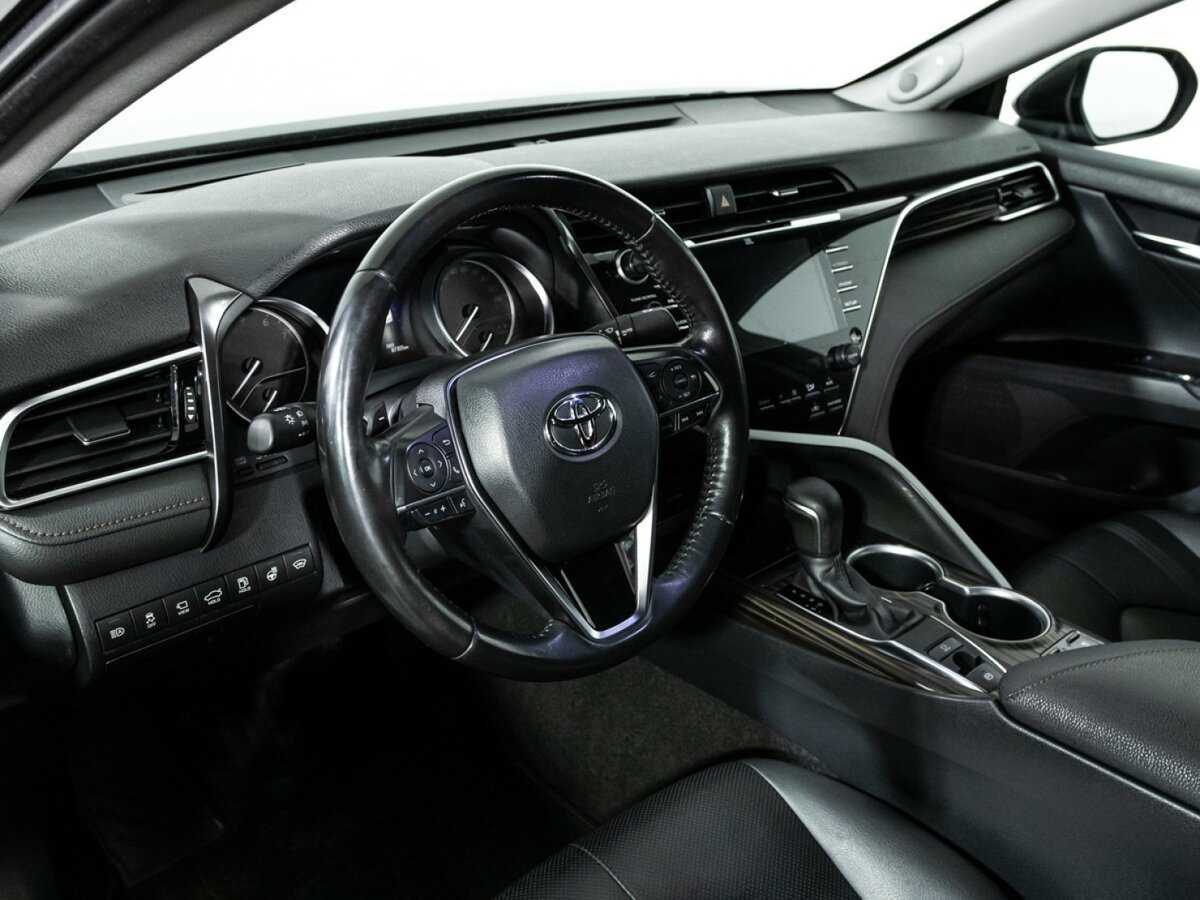 Купить Toyota Camry с пробегом. Фото: #10