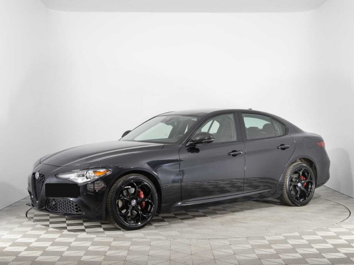 Купить Alfa Romeo Giulia с пробегом. Посмотреть фото