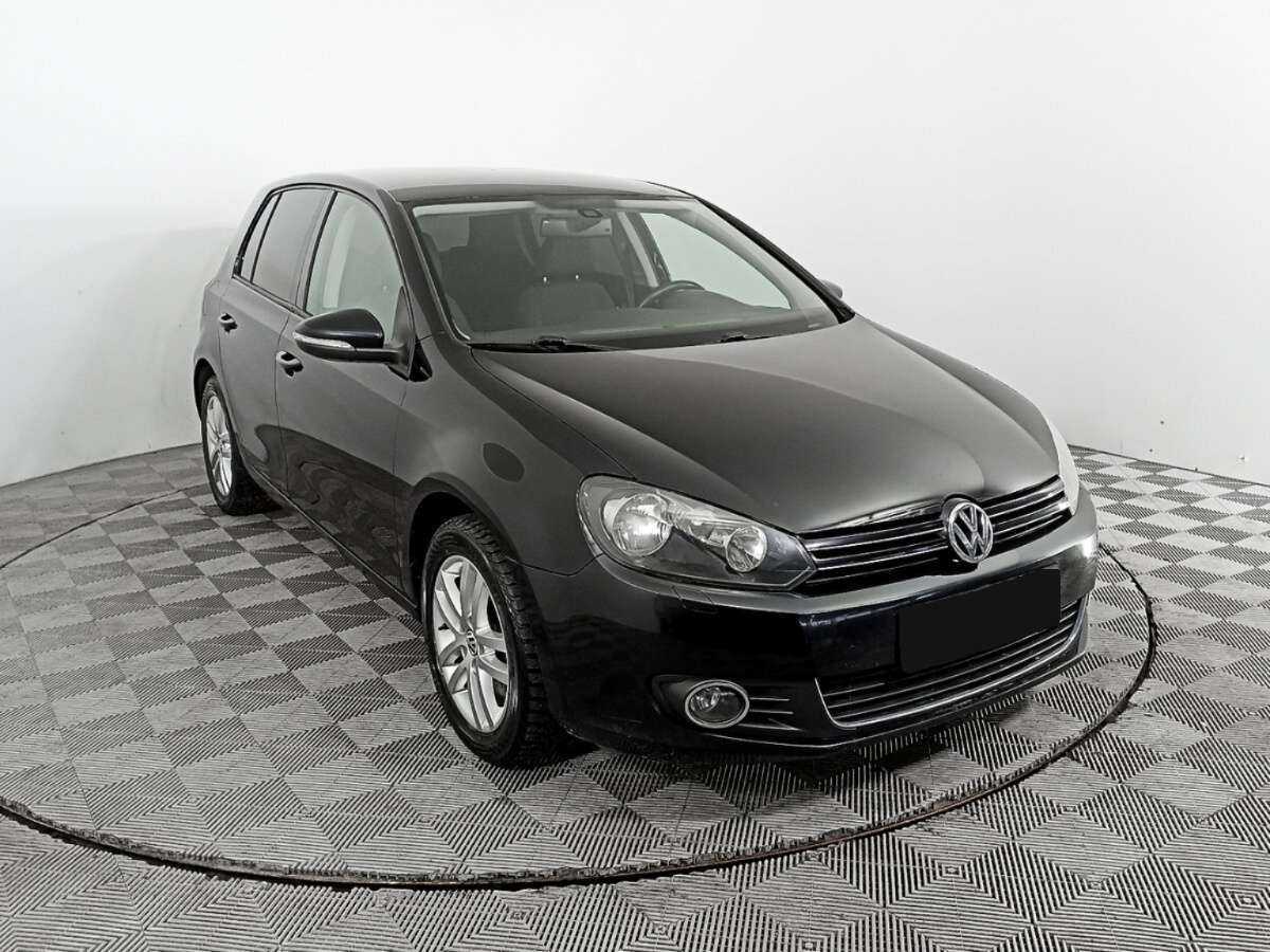 Купить Volkswagen Golf с пробегом. Фото: #2