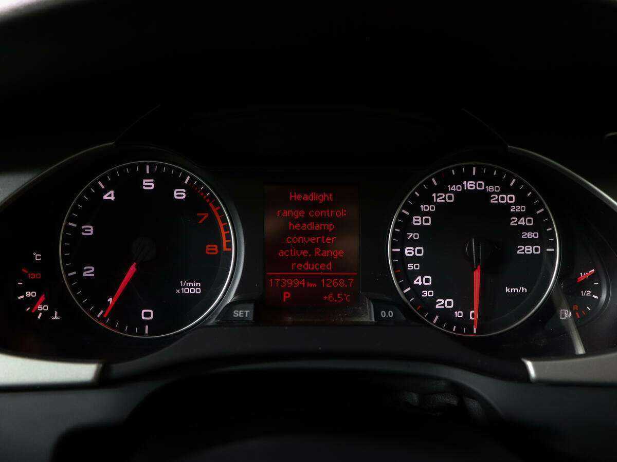 Купить Audi A4 с пробегом. Фото: #8