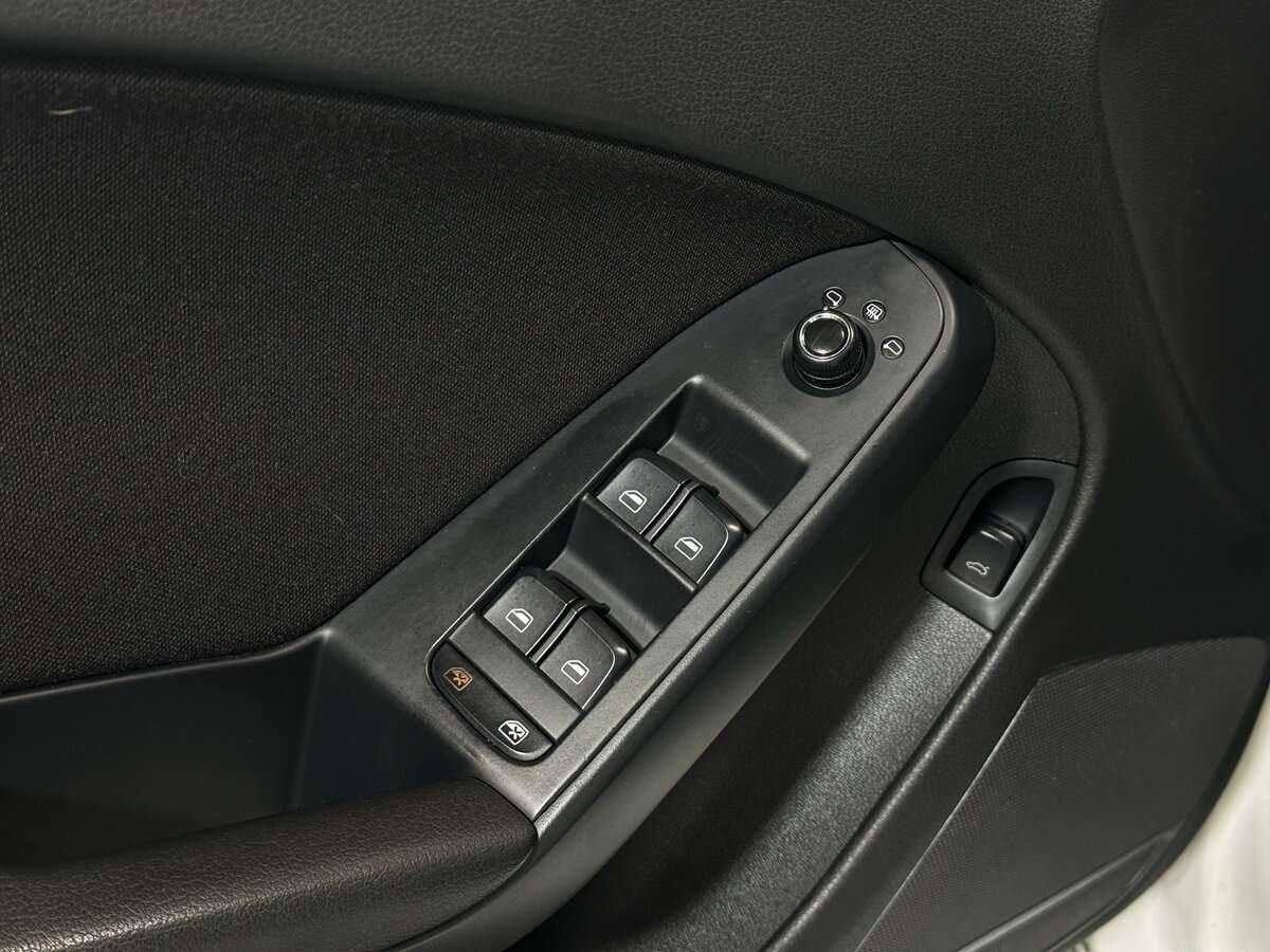 Купить Audi A4 с пробегом. Фото: #13