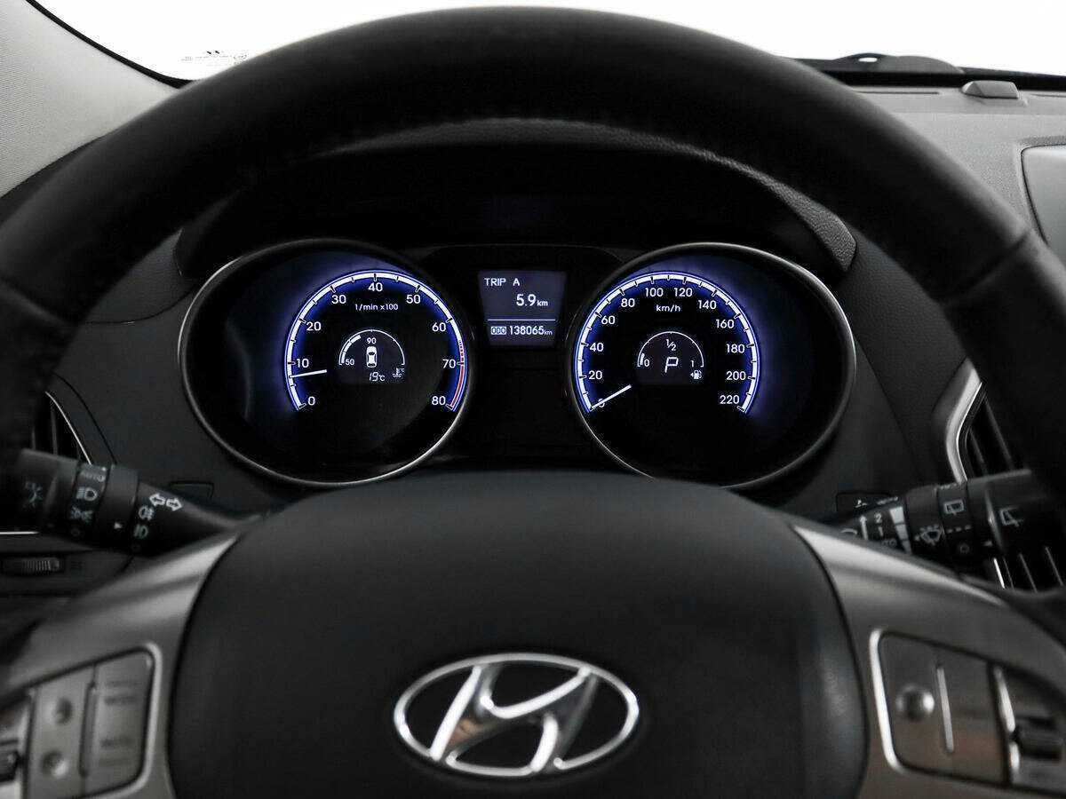 Купить Hyundai ix35 с пробегом. Фото: #14