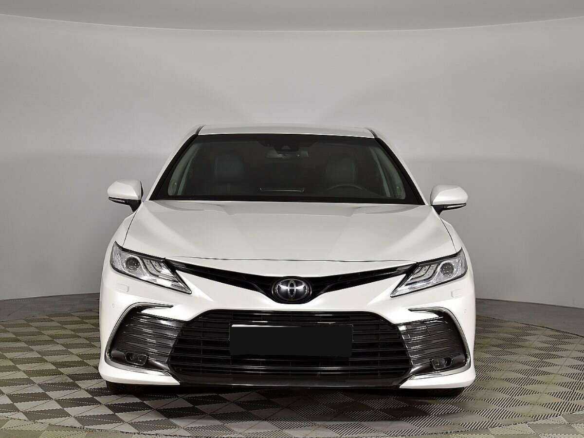 Купить Toyota Camry с пробегом. Фото: #2