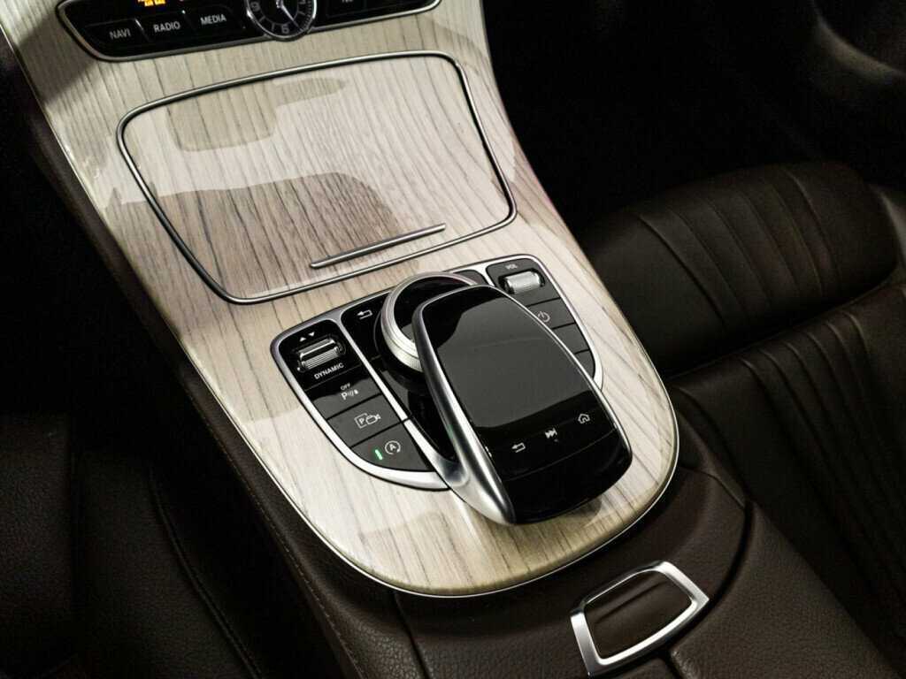 Купить Mercedes-Benz CLS с пробегом. Фото: #17