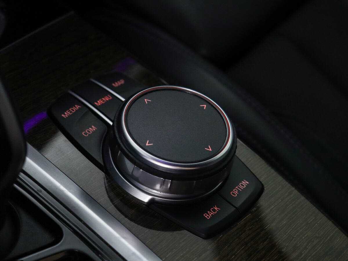Купить BMW X3 с пробегом. Фото: #18