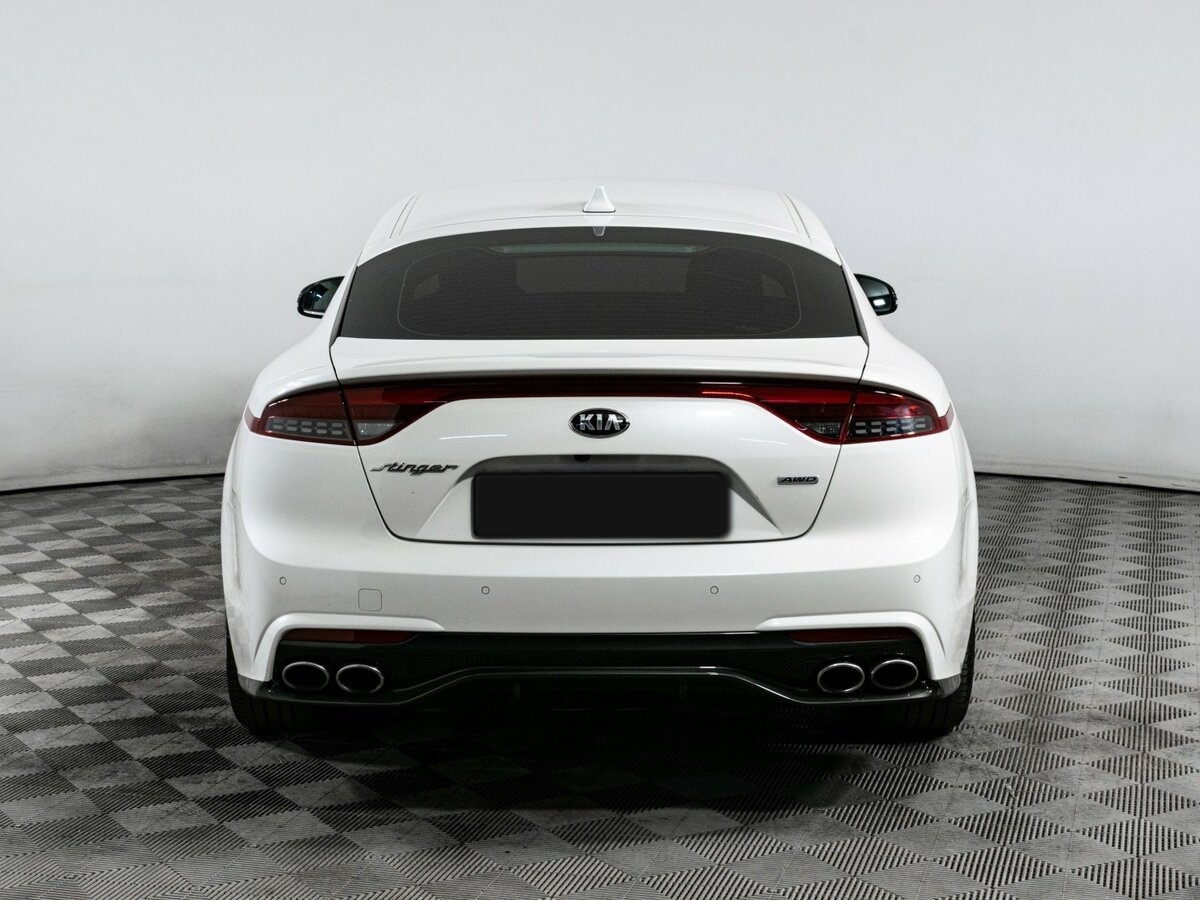 Купить Kia Stinger с пробегом. Фото: #4