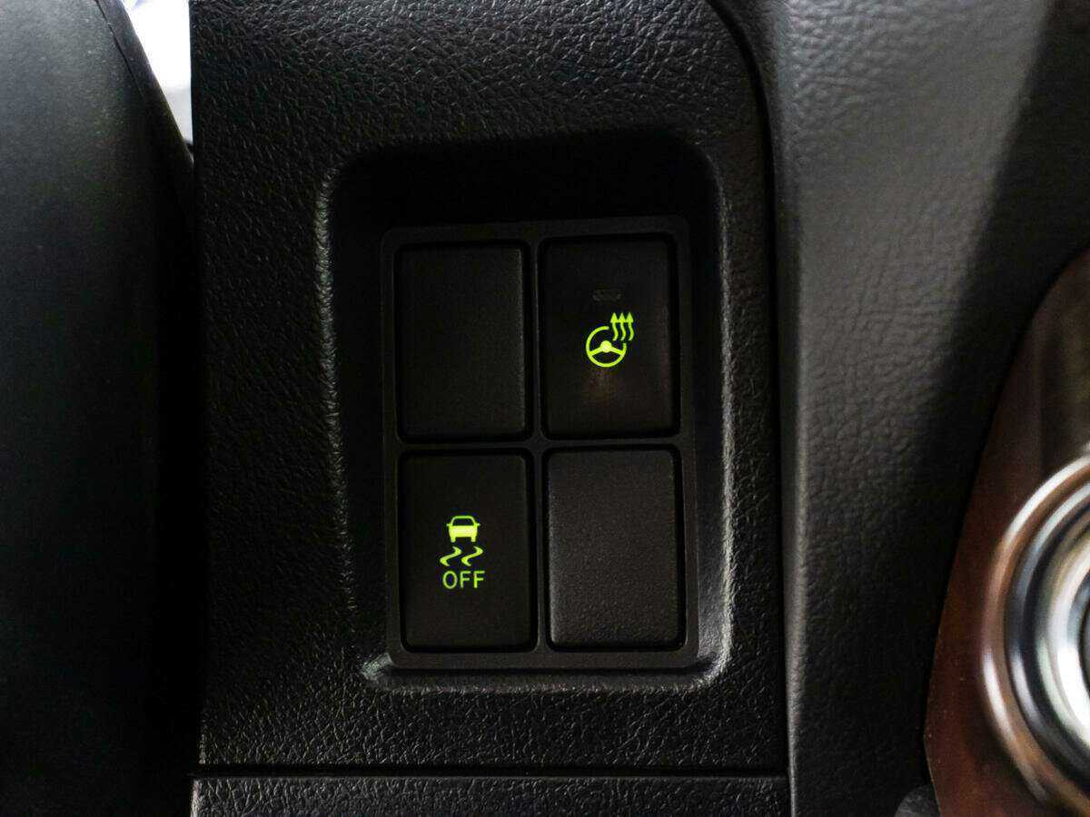 Купить Toyota Land Cruiser Prado с пробегом. Фото: #25