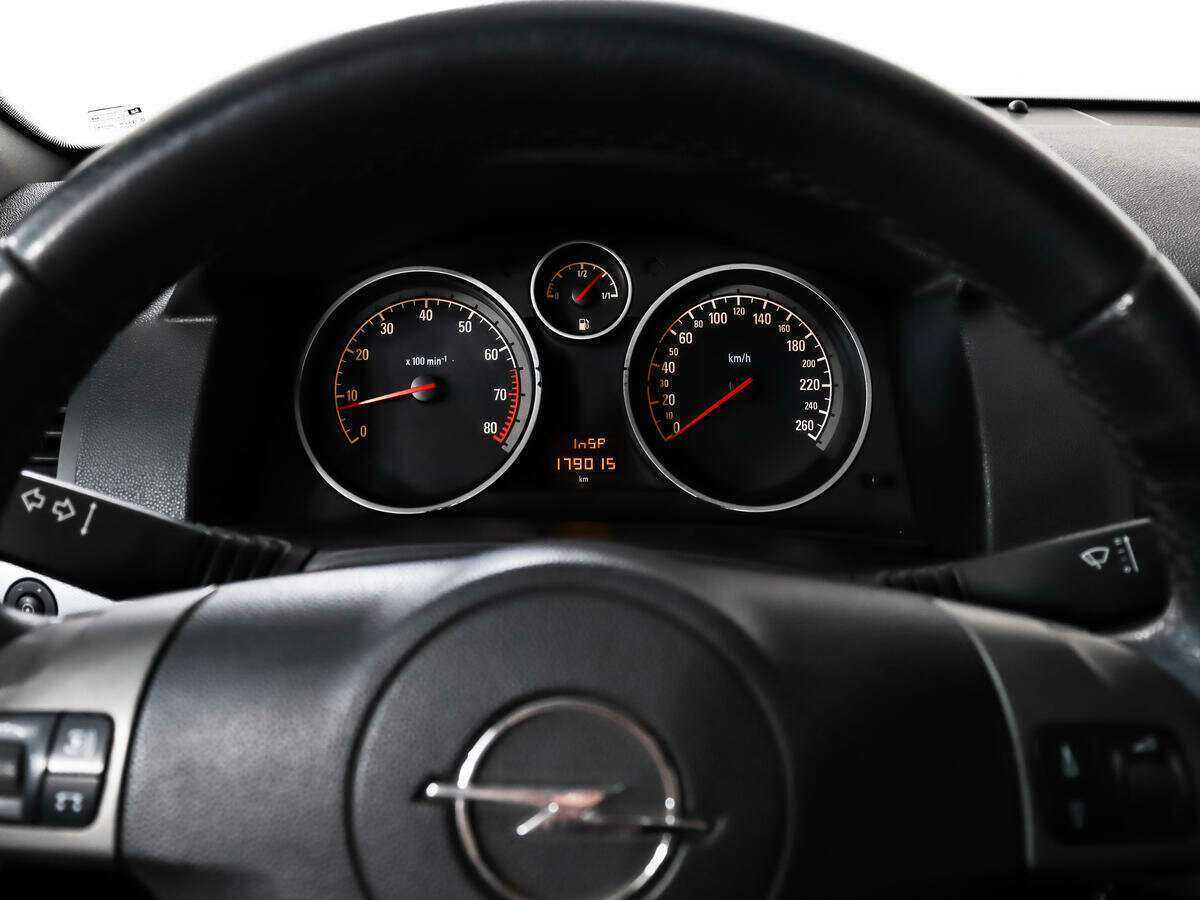 Купить Opel Astra с пробегом. Фото: #14