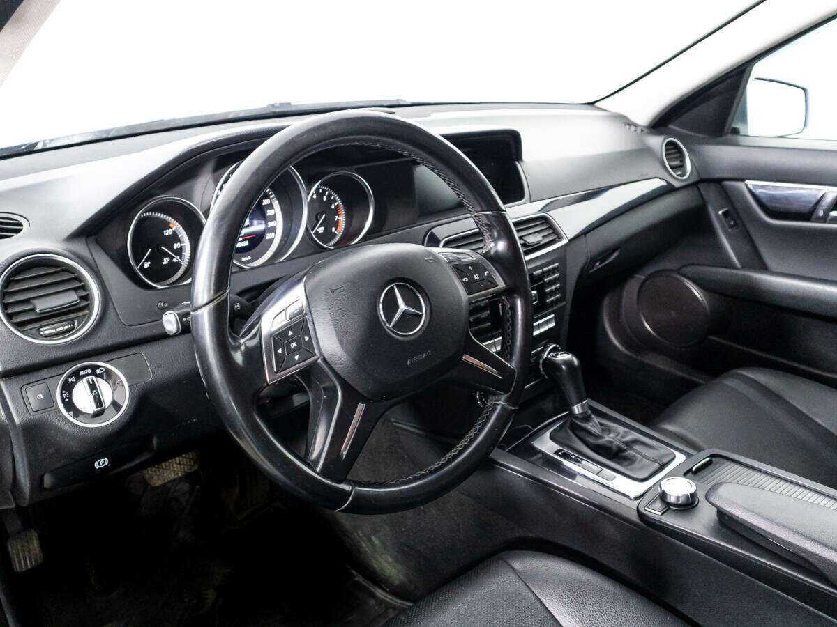 Купить Mercedes-Benz C-Класс с пробегом. Фото: #10