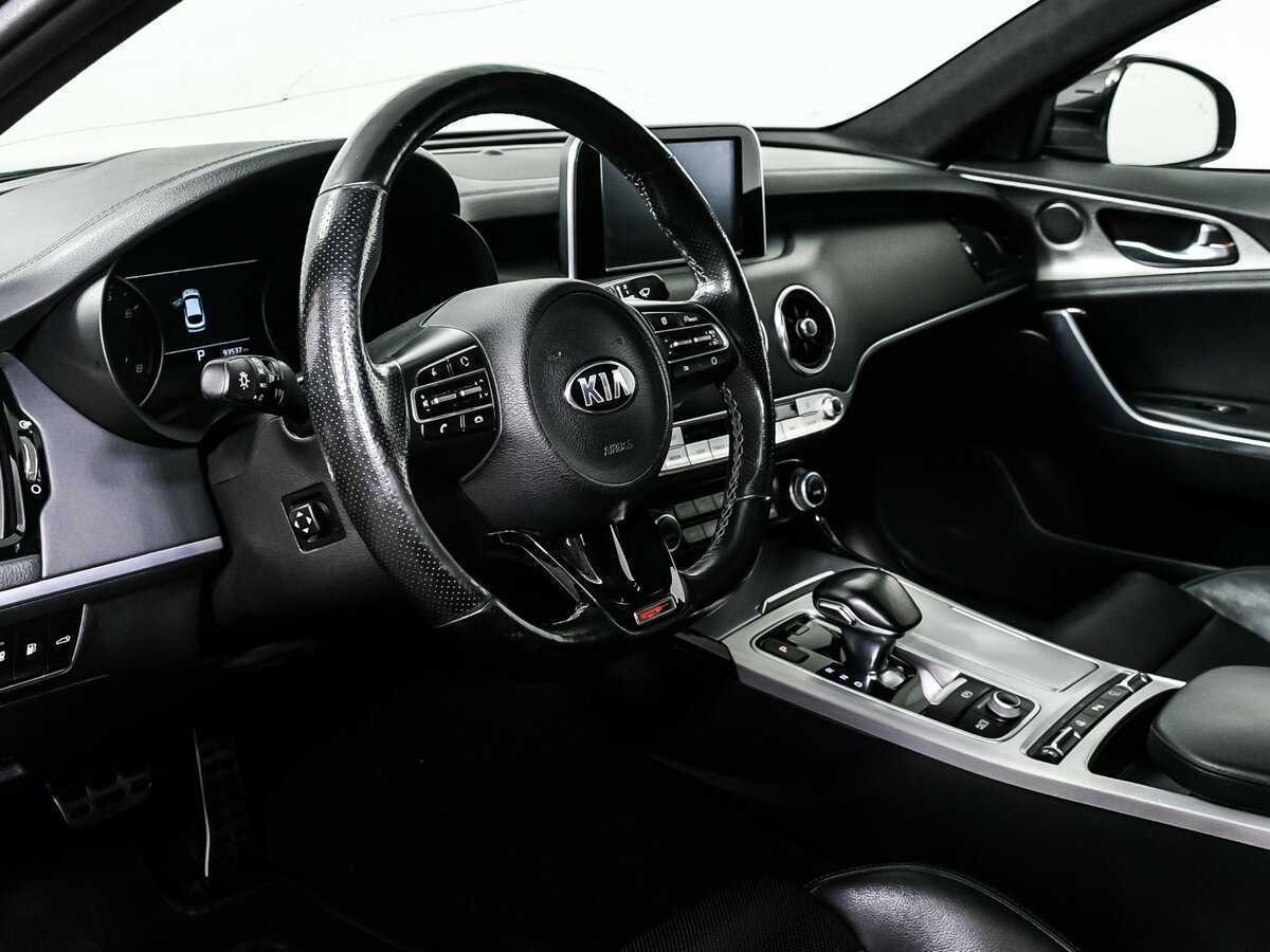 Купить Kia Stinger с пробегом. Фото: #11