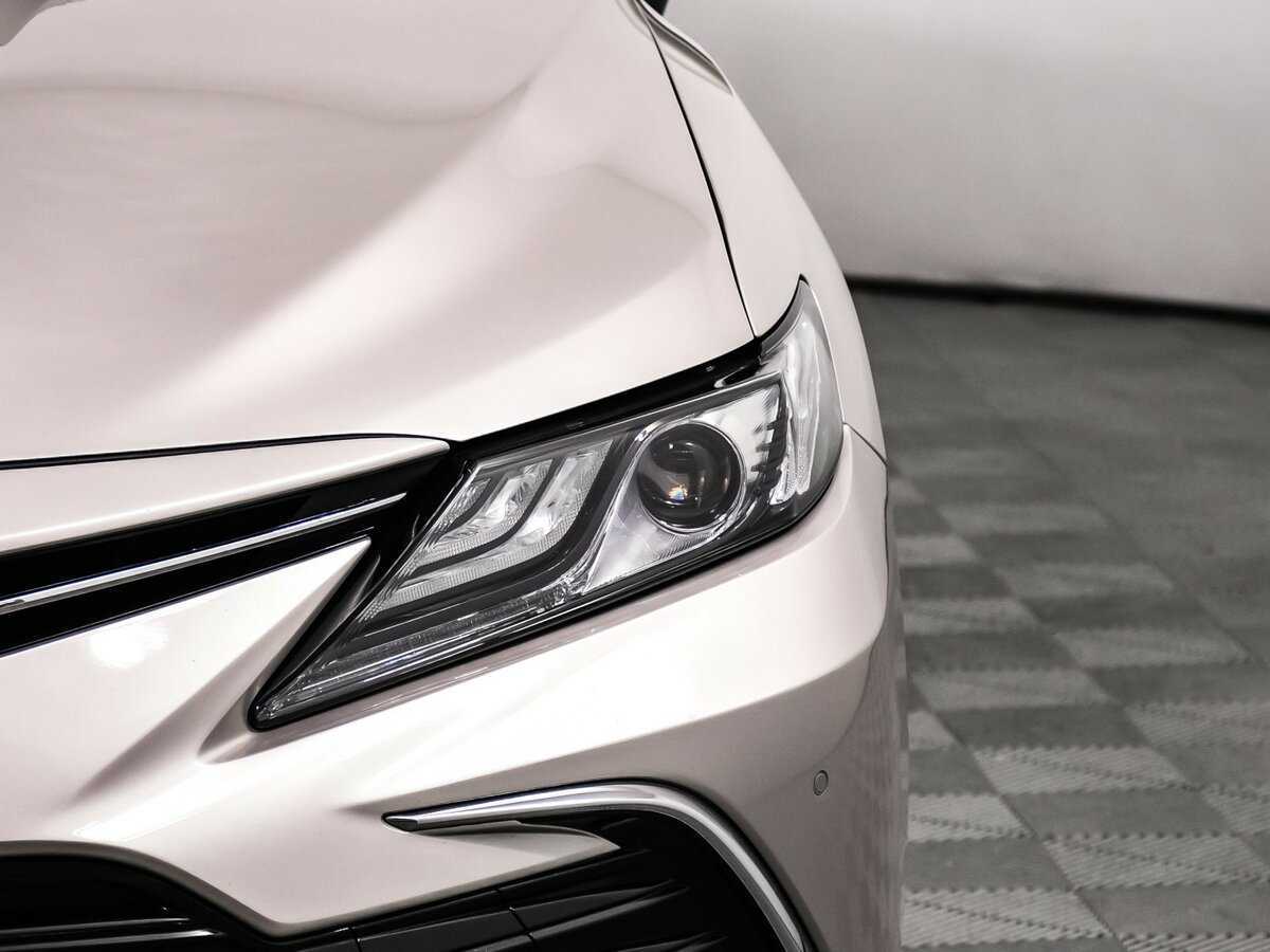 Купить Toyota Camry с пробегом. Фото: #14