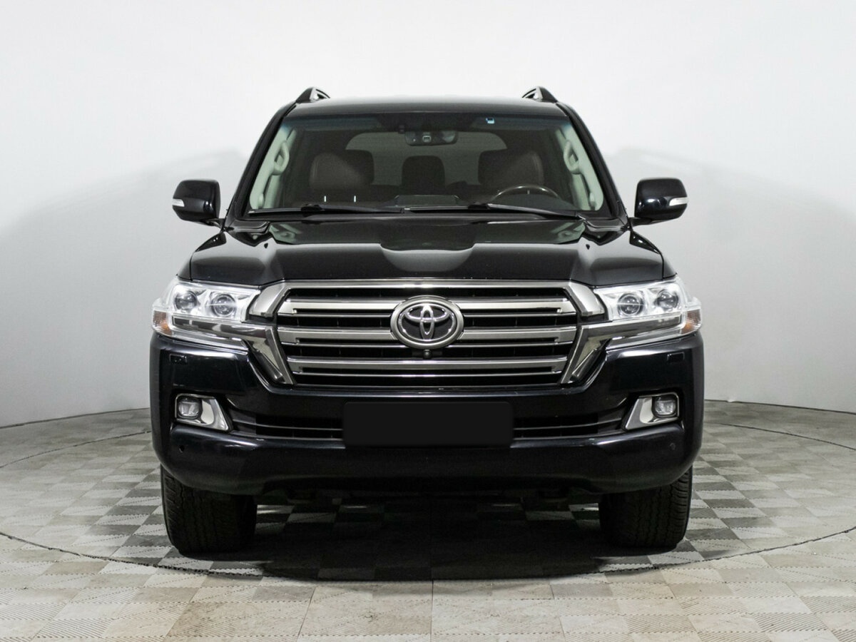 Купить Toyota Land Cruiser с пробегом. Фото: #1