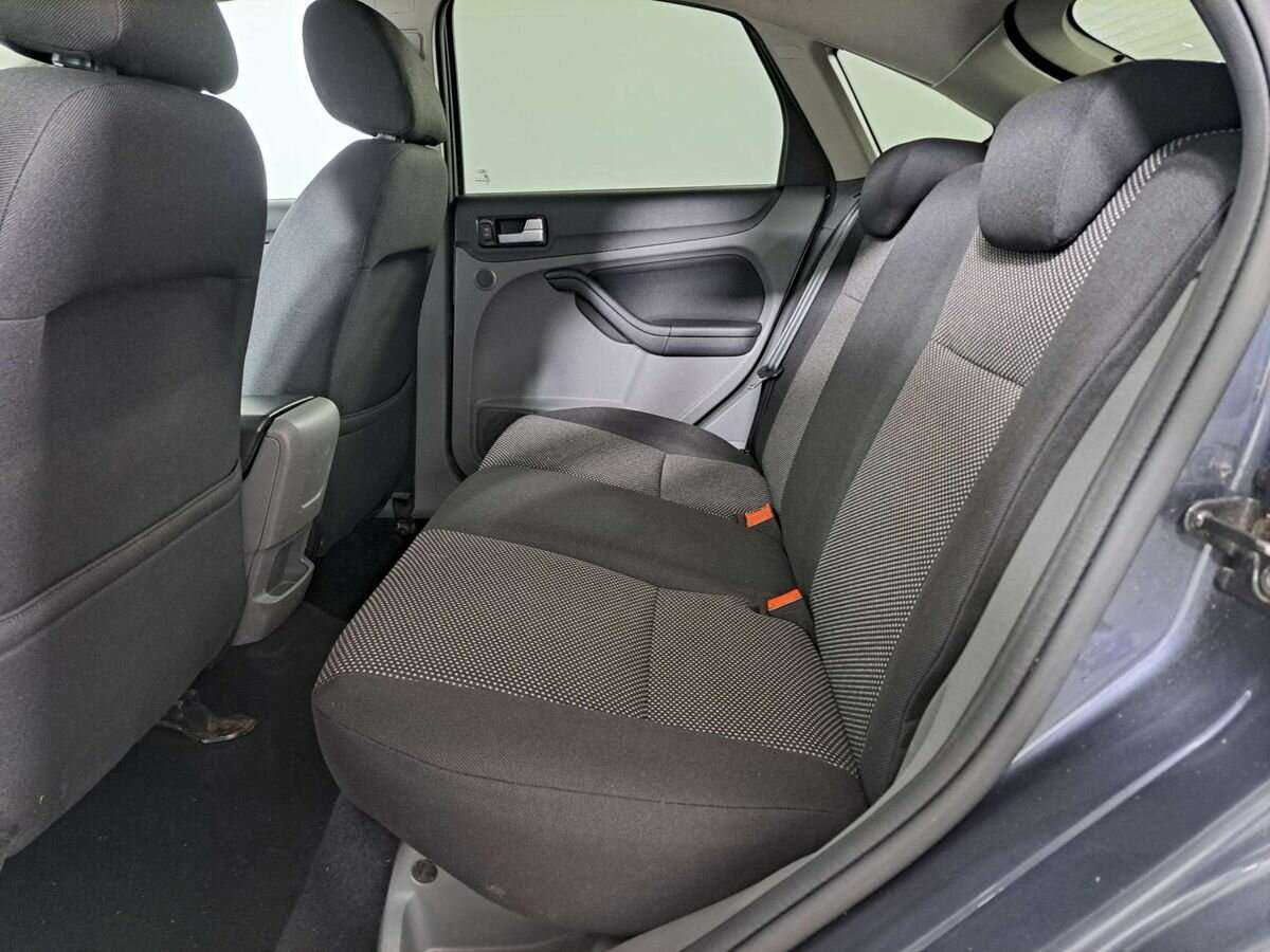 Купить Ford Focus с пробегом. Фото: #9