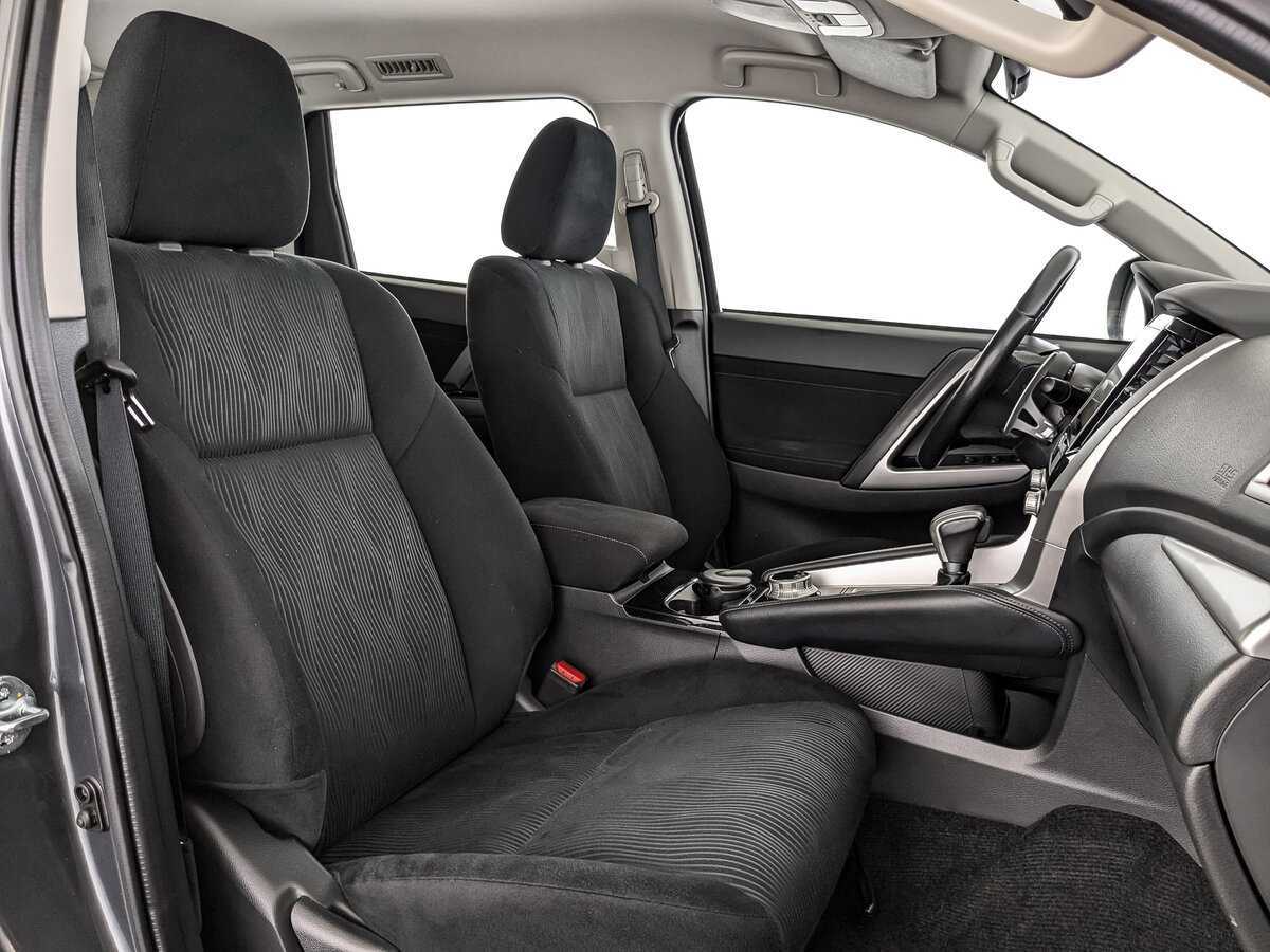 Купить Mitsubishi Pajero Sport с пробегом. Фото: #21