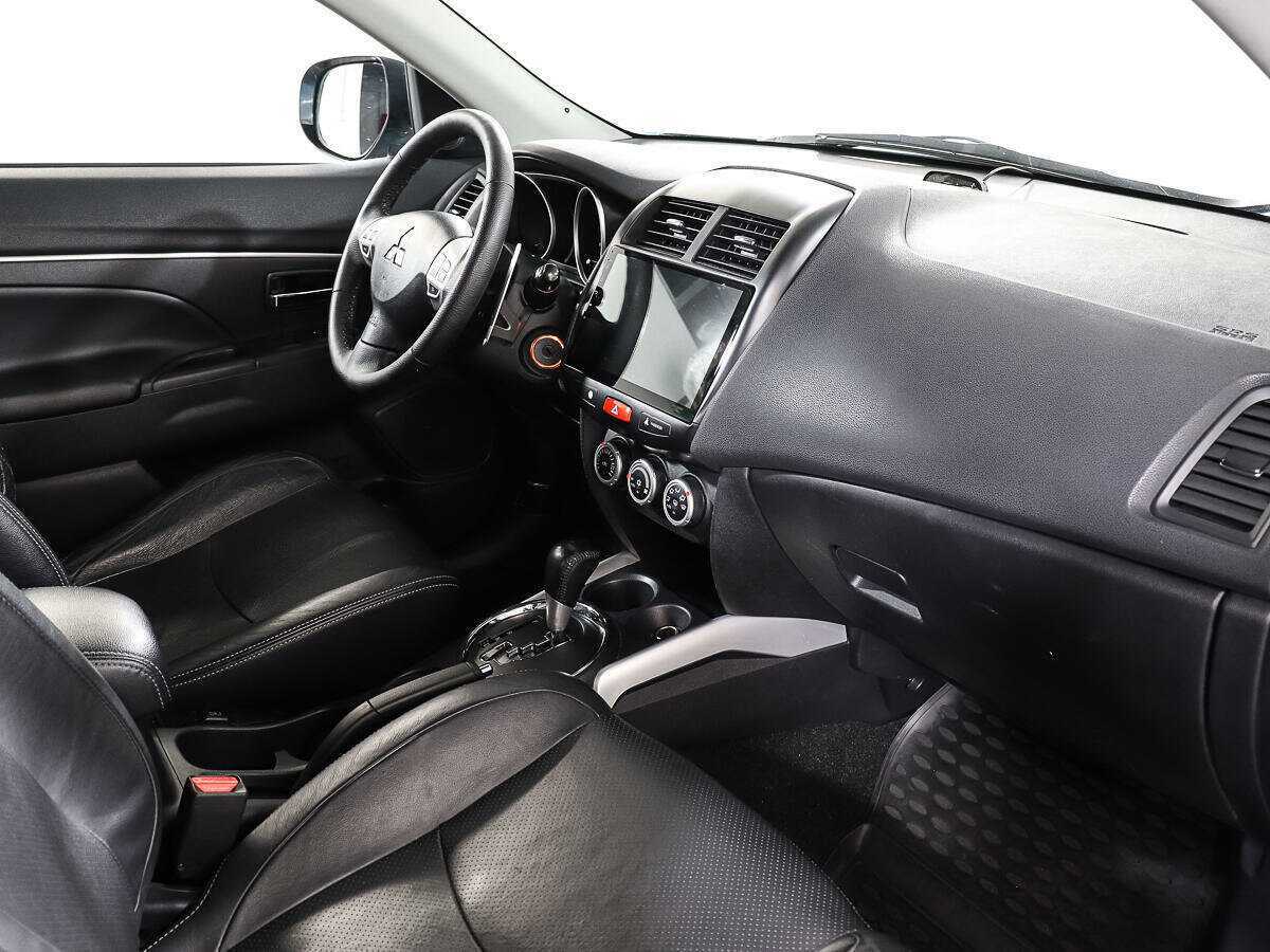 Купить Mitsubishi ASX с пробегом. Фото: #9