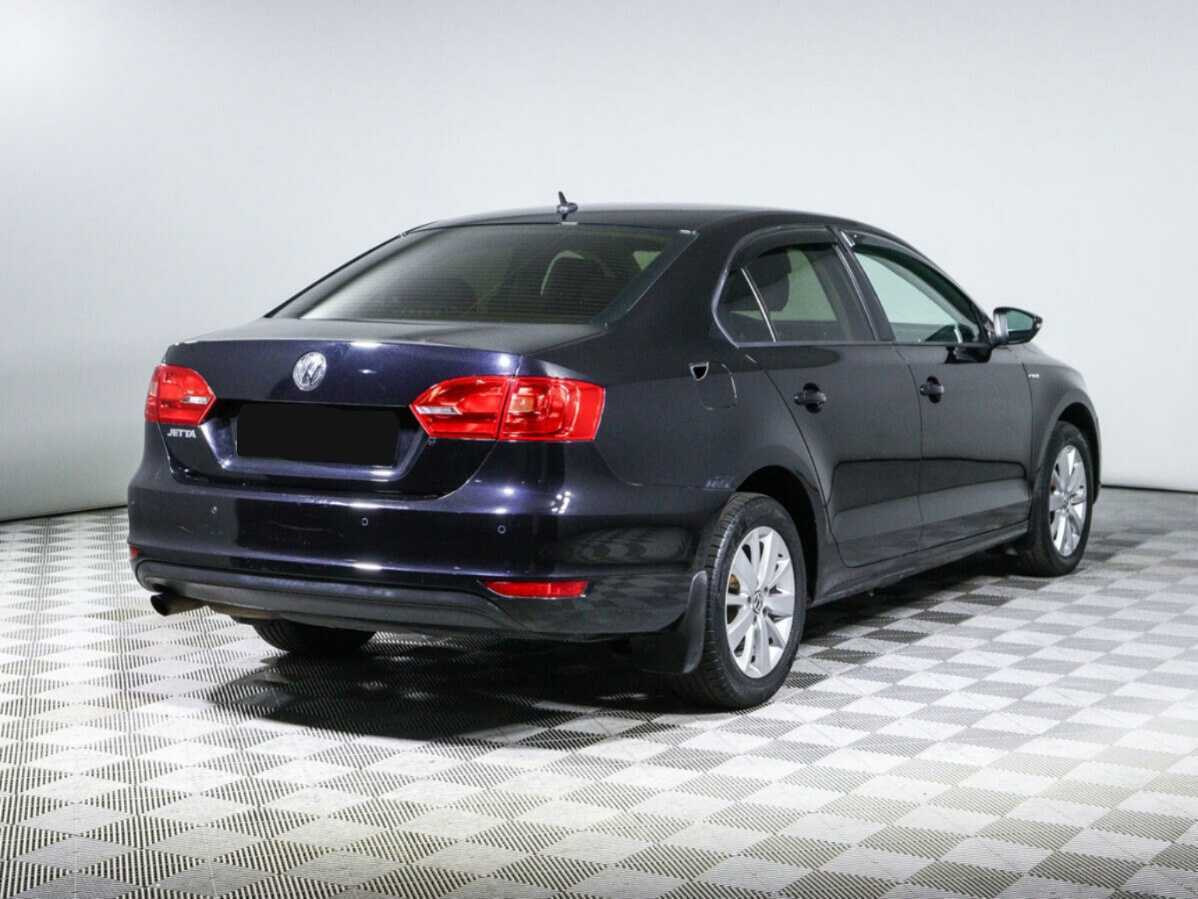 Купить Volkswagen Jetta с пробегом. Фото: #3
