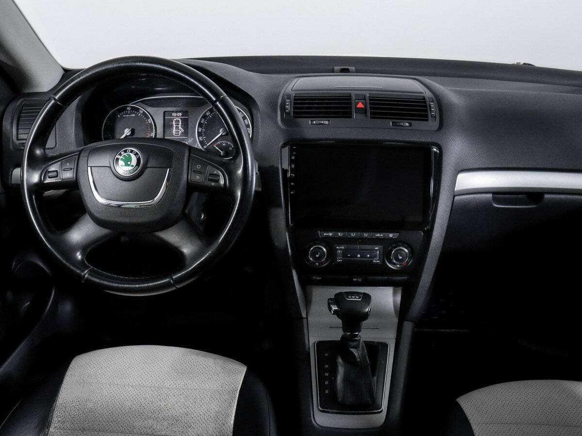 Купить Skoda Octavia с пробегом. Фото: #9