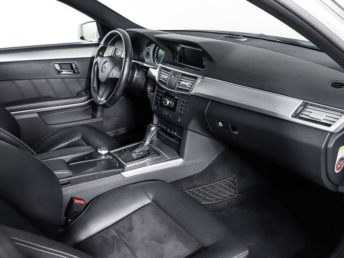 Купить Mercedes-Benz E-Класс с пробегом. Фото: #8