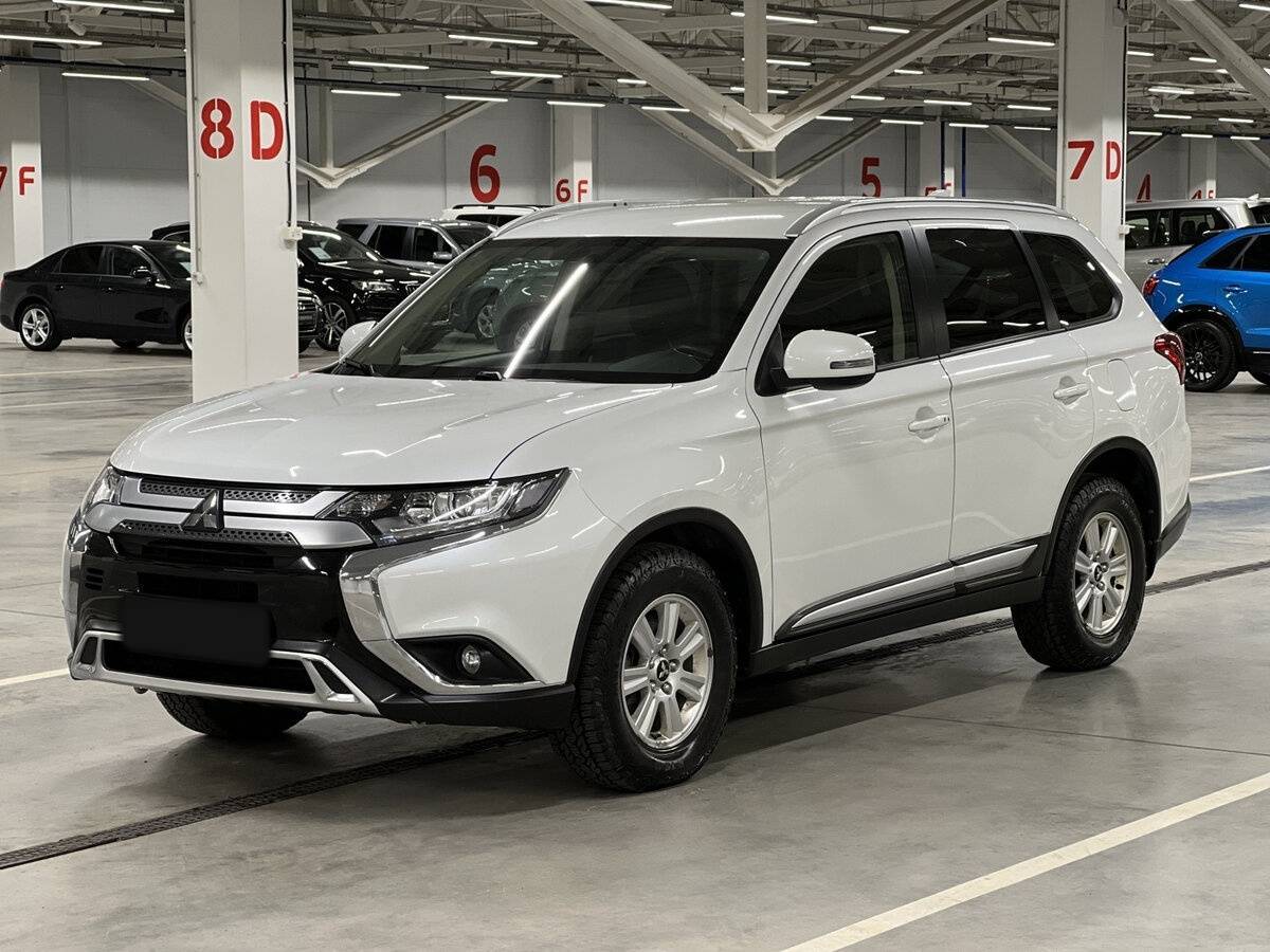 Купить Mitsubishi Outlander с пробегом. Посмотреть фото