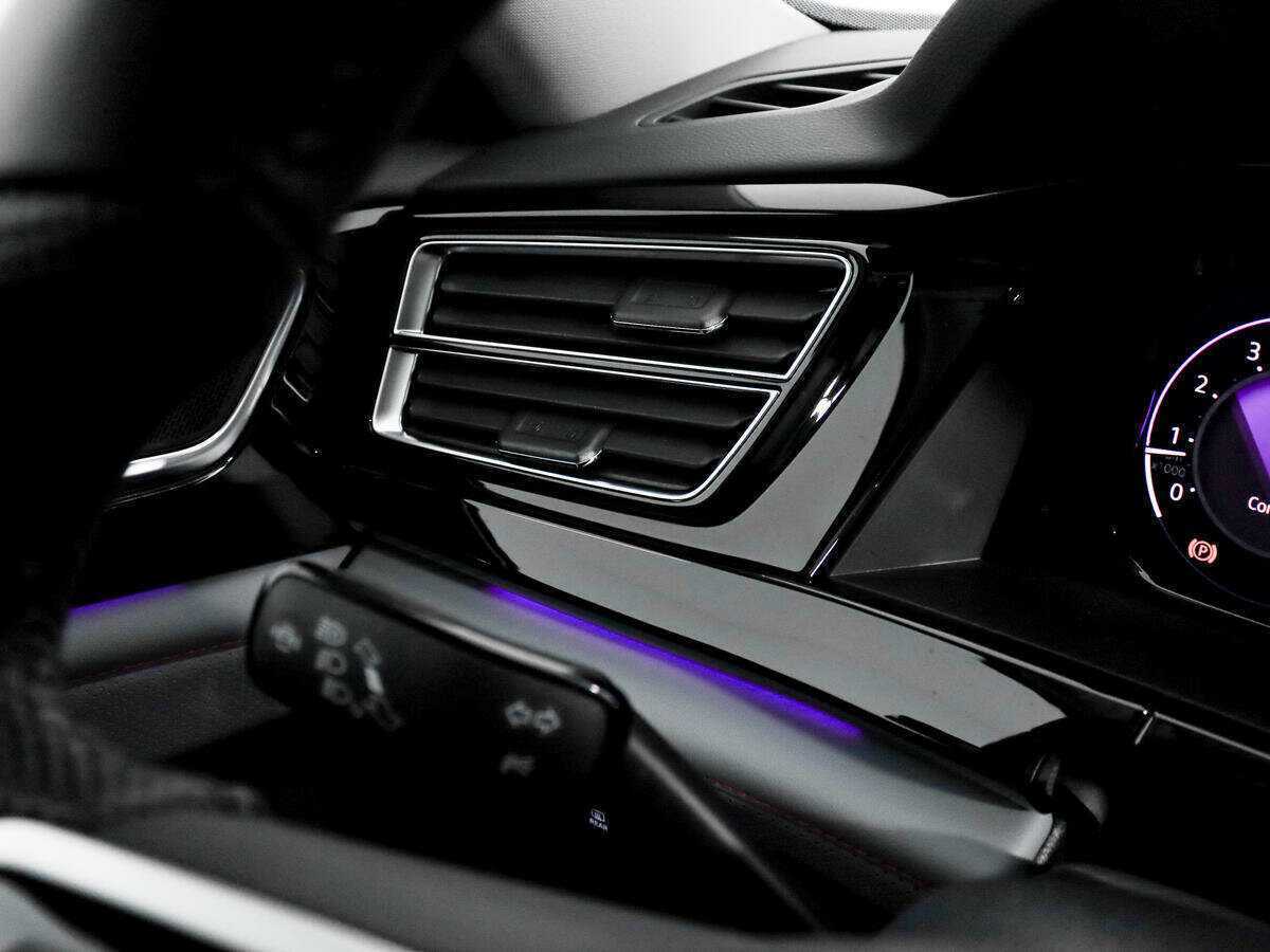 Купить Volkswagen Teramont с пробегом. Фото: #15