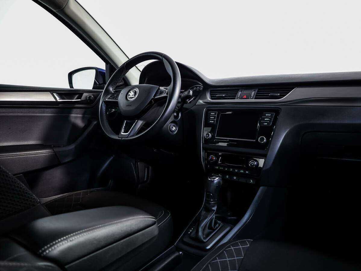 Купить Skoda Rapid с пробегом. Фото: #7