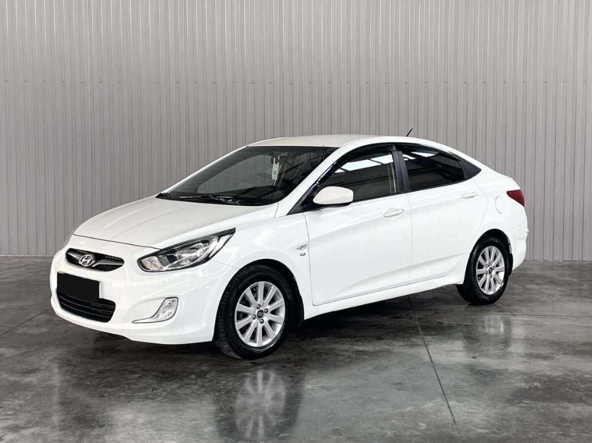 Купить Hyundai Solaris с пробегом. Посмотреть фото